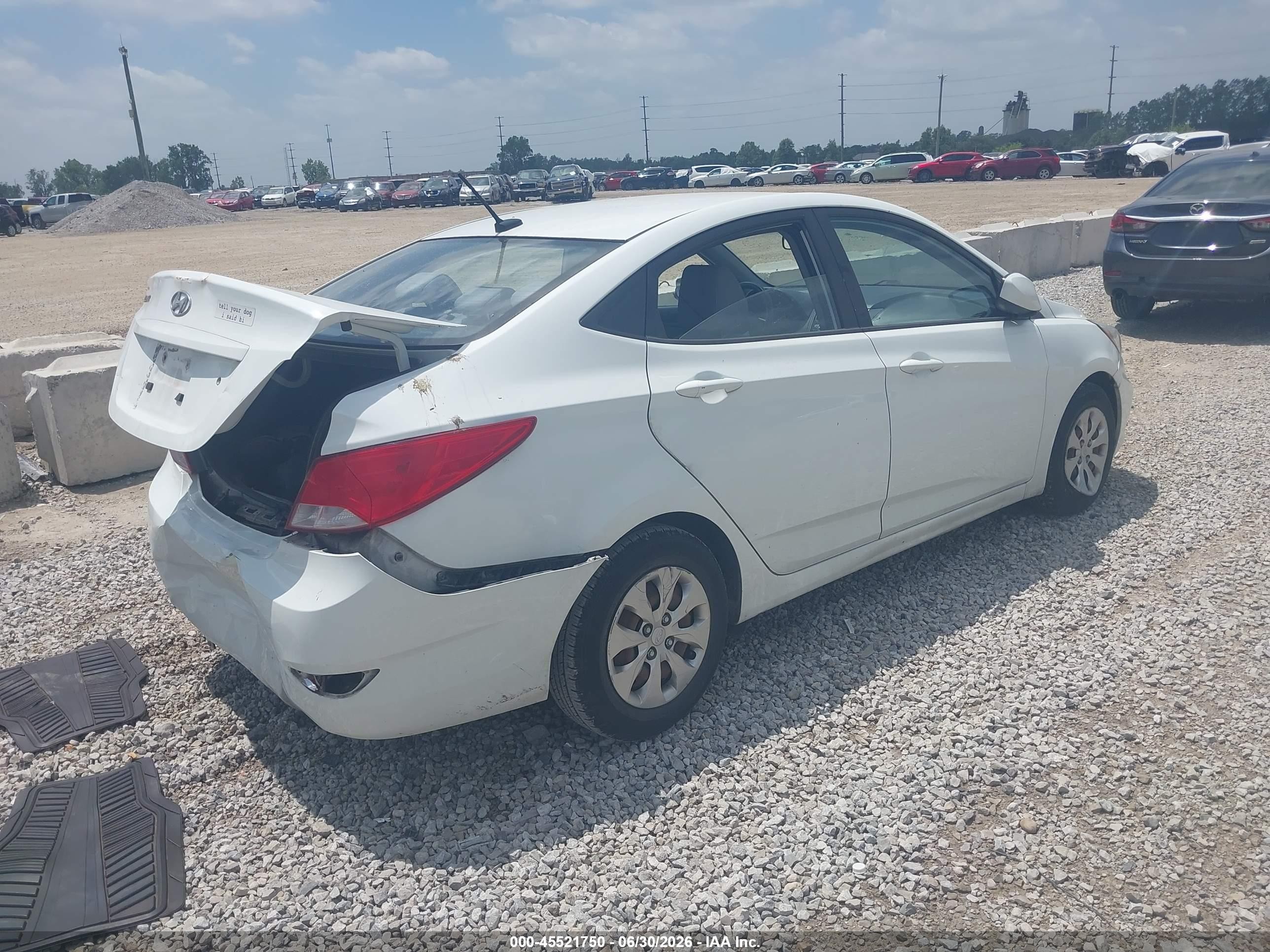 2015 Hyundai Accent Gls White vin: KMHCT4AE0FU853517
