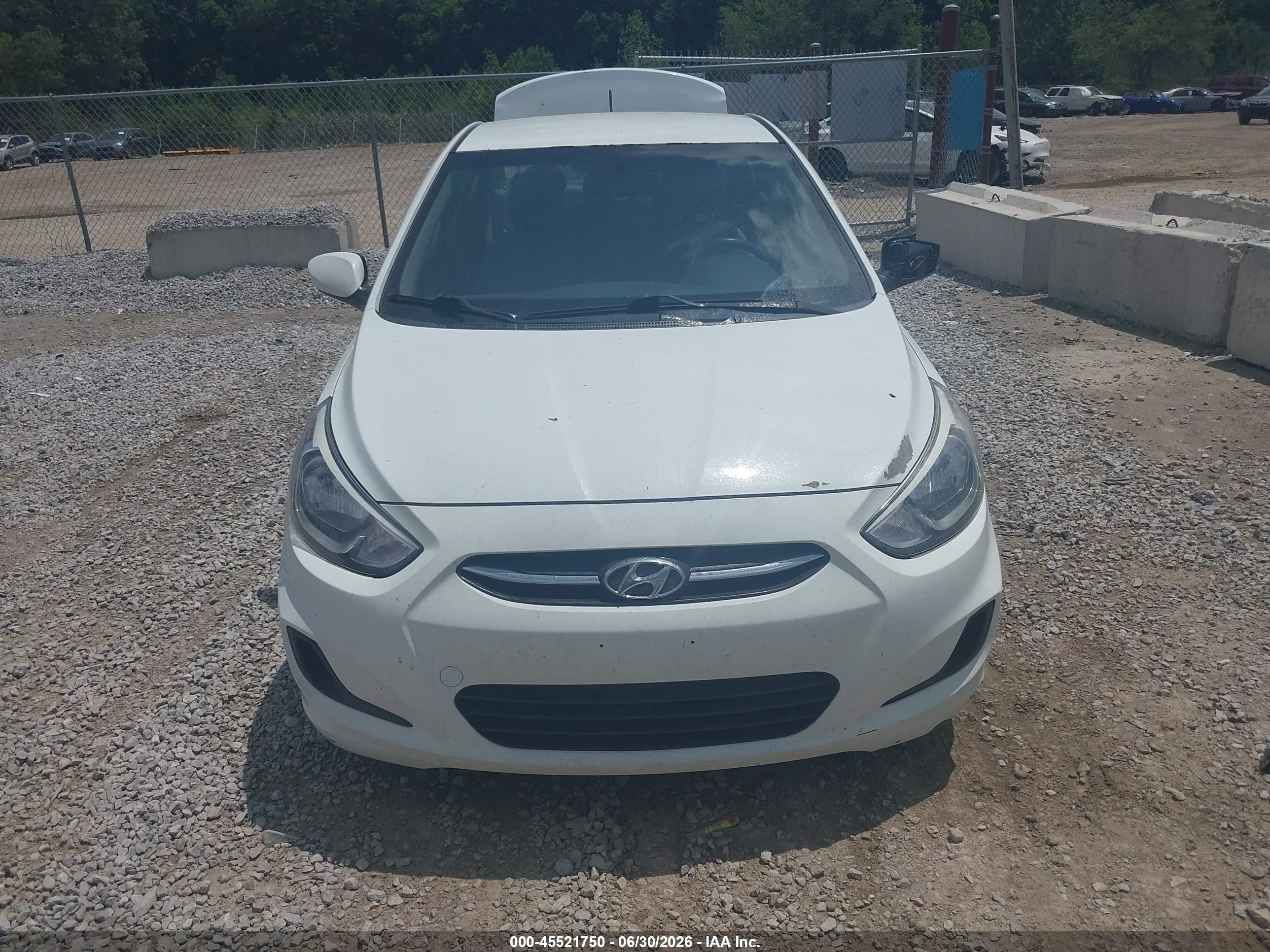 2015 Hyundai Accent Gls White vin: KMHCT4AE0FU853517
