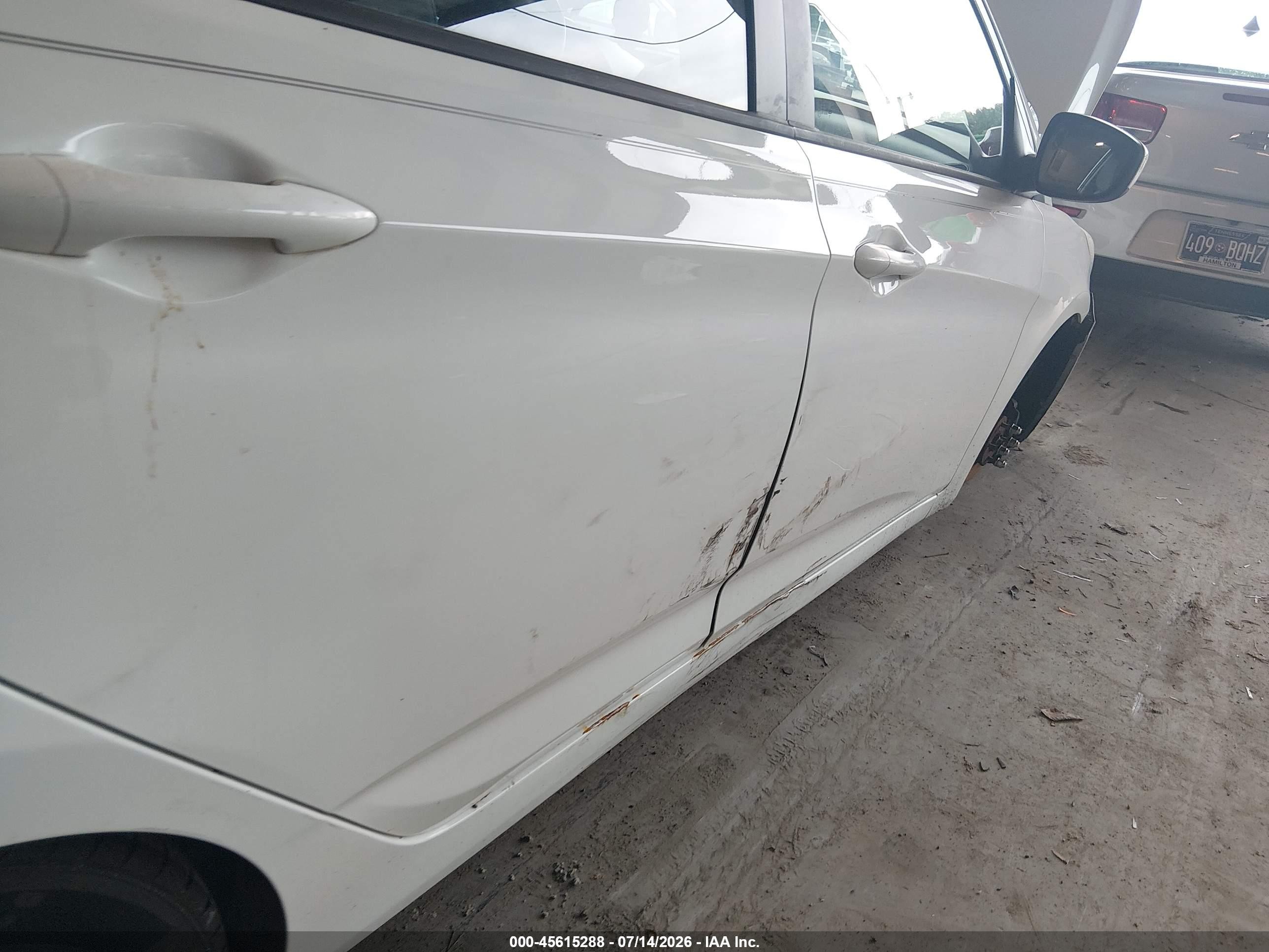 2015 Hyundai Accent Gls White vin: KMHCT4AE0FU880216