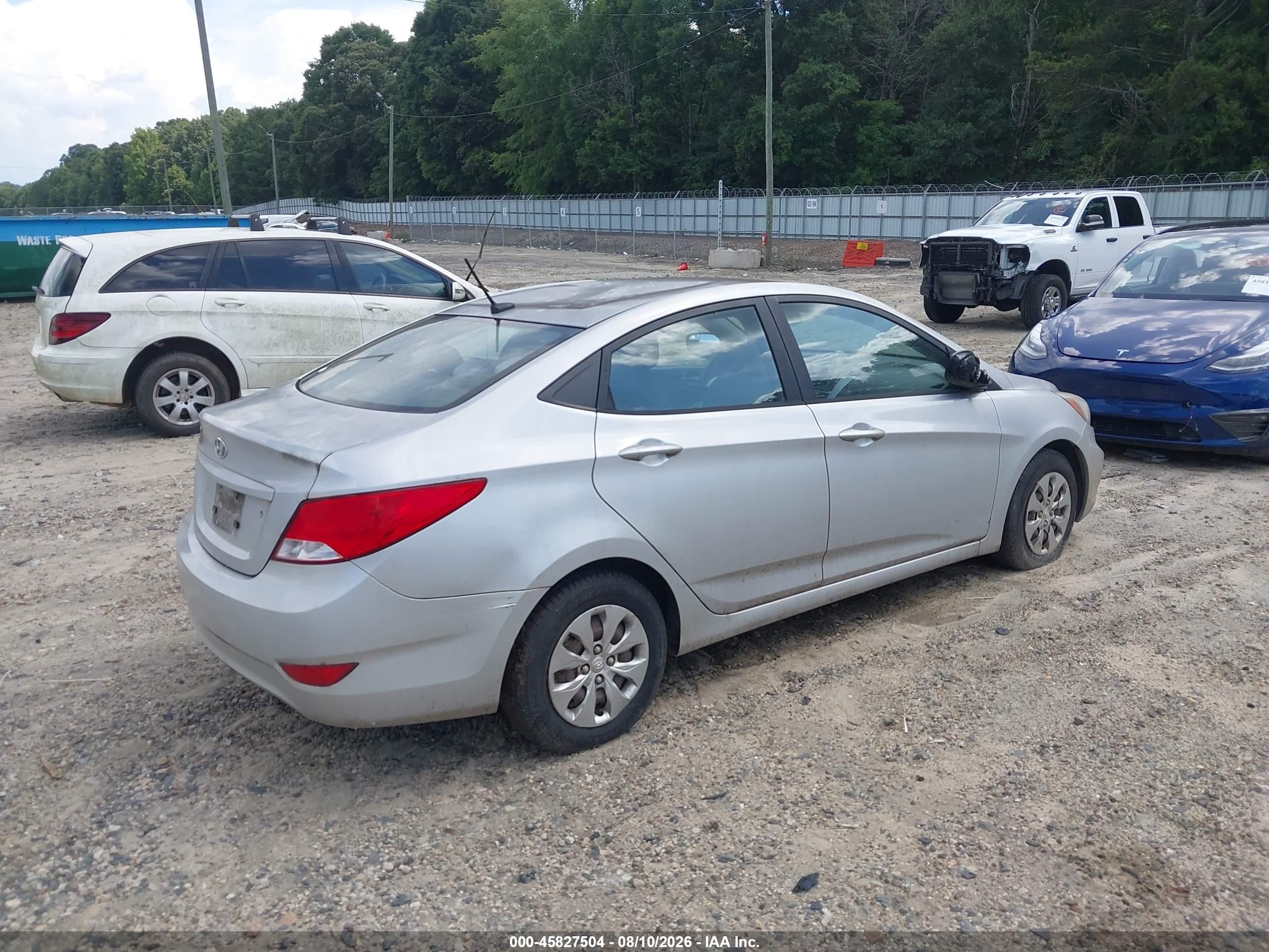 2015 Hyundai Accent Gls Silver vin: KMHCT4AE0FU883018
