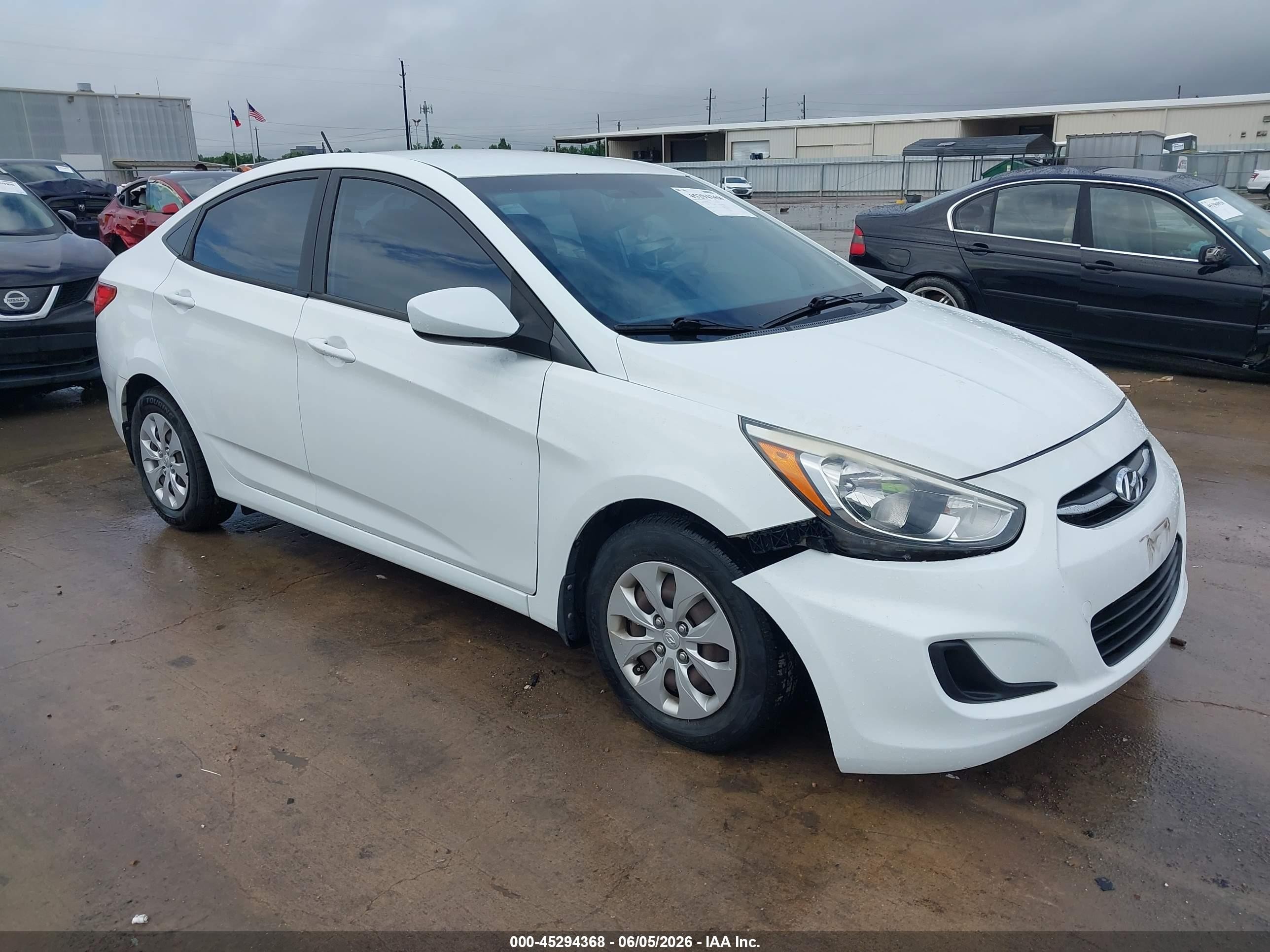 2015 Hyundai Accent Gls Белый vin: KMHCT4AE0FU927907