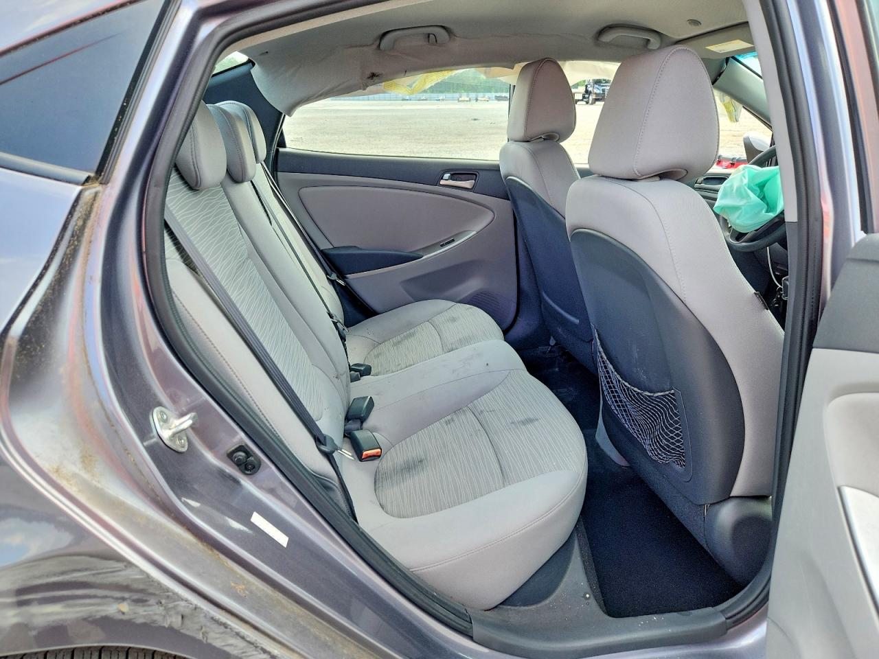 2016 Hyundai Accent Se Gray vin: KMHCT4AE0GU946278