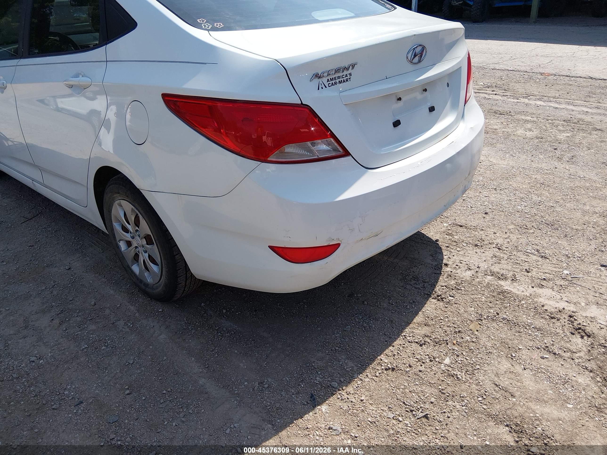 2017 Hyundai Accent Se Белый vin: KMHCT4AE0HU193384