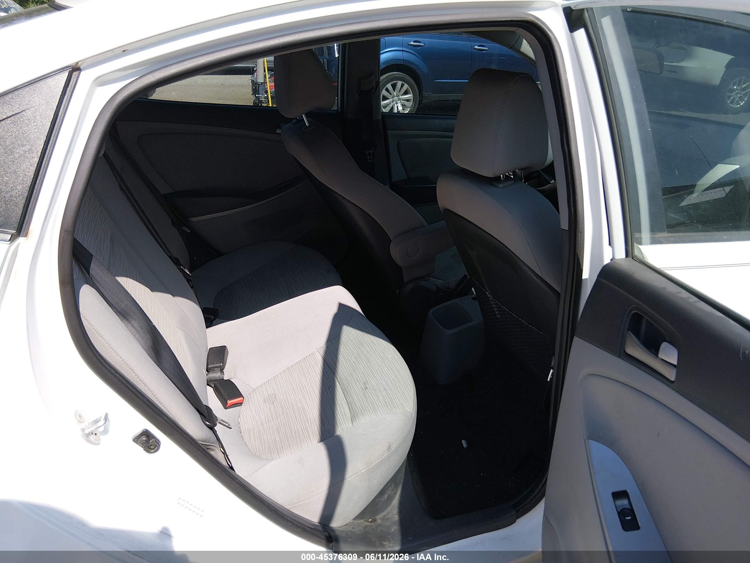 2017 Hyundai Accent Se Белый vin: KMHCT4AE0HU193384