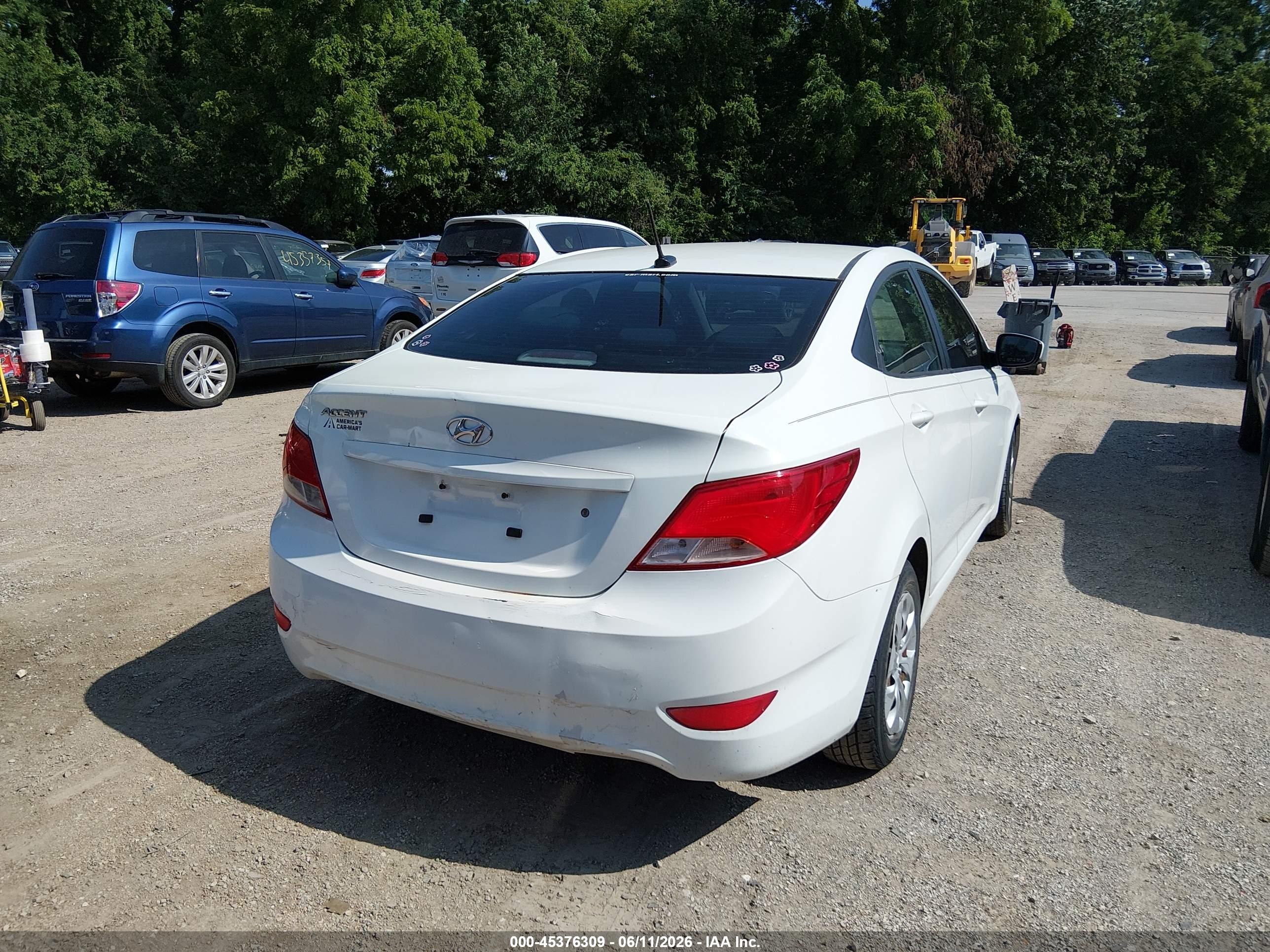 2017 Hyundai Accent Se Белый vin: KMHCT4AE0HU193384