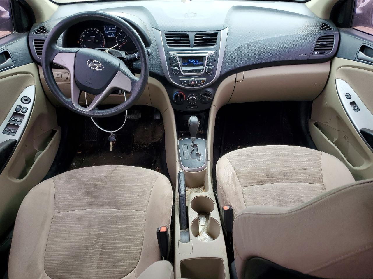 2017 Hyundai Accent Se Beige vin: KMHCT4AE0HU233608