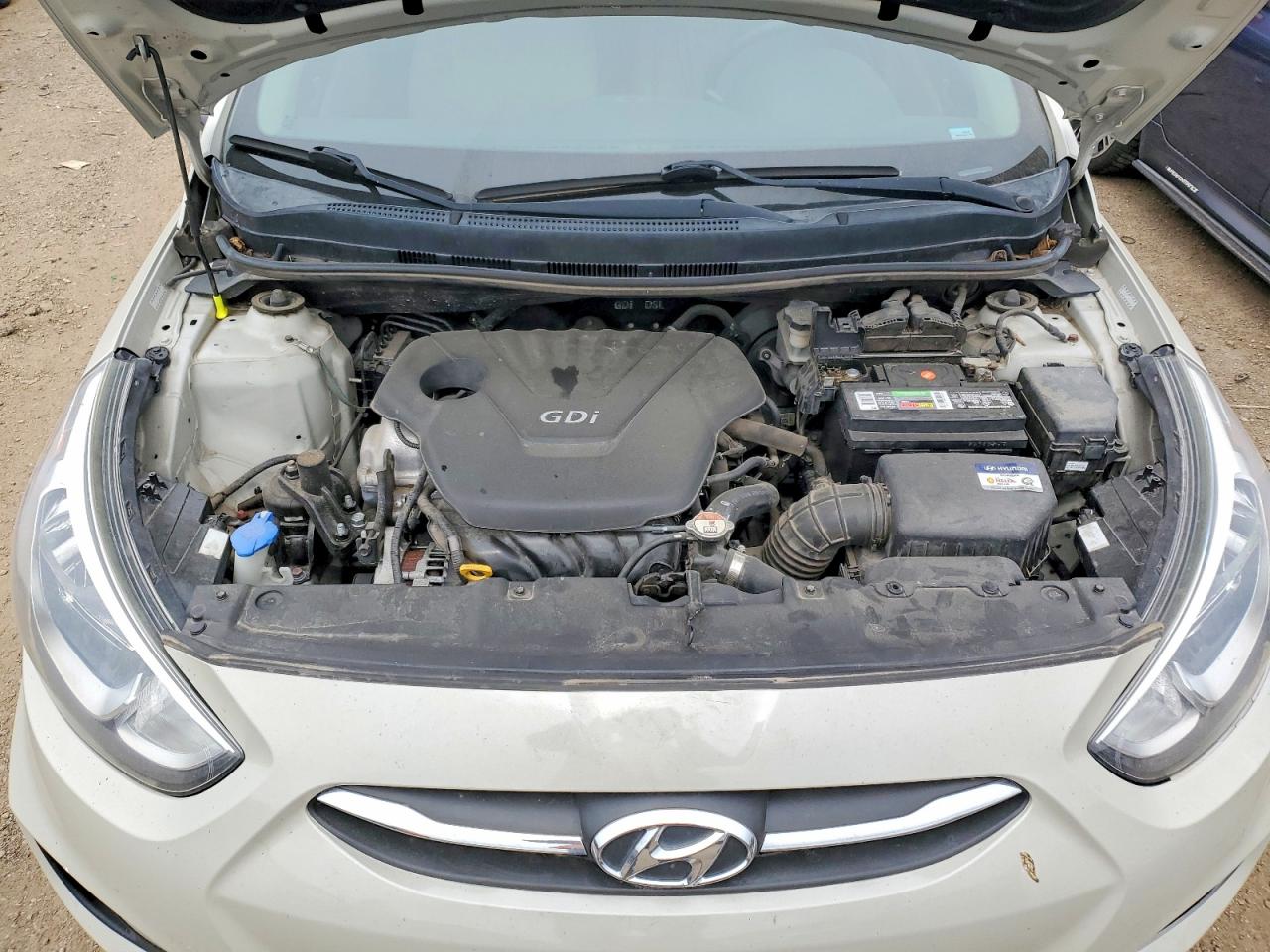 2017 Hyundai Accent Se Beige vin: KMHCT4AE0HU233608