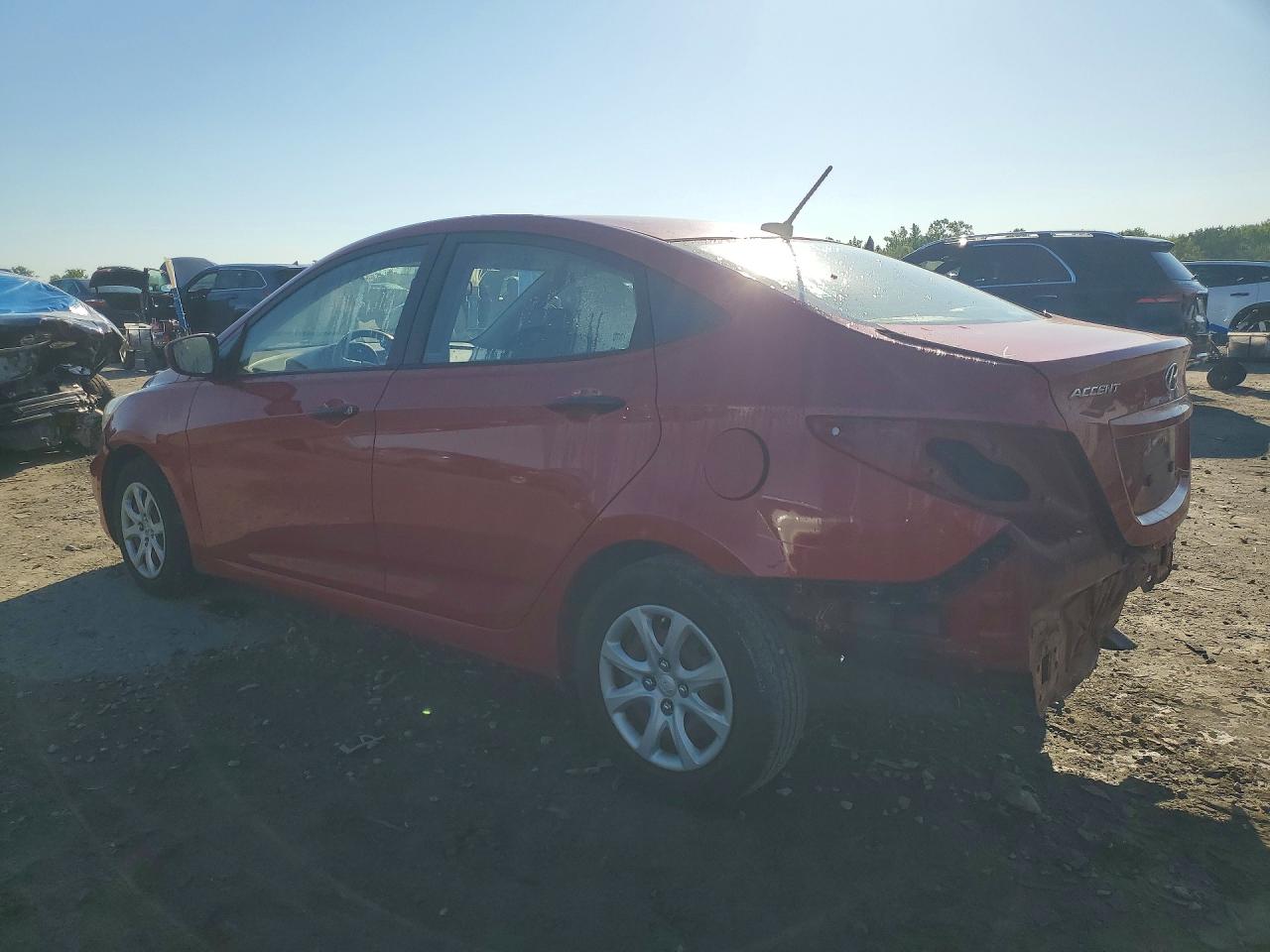2012 Hyundai Accent Gls Red vin: KMHCT4AE1CU041395
