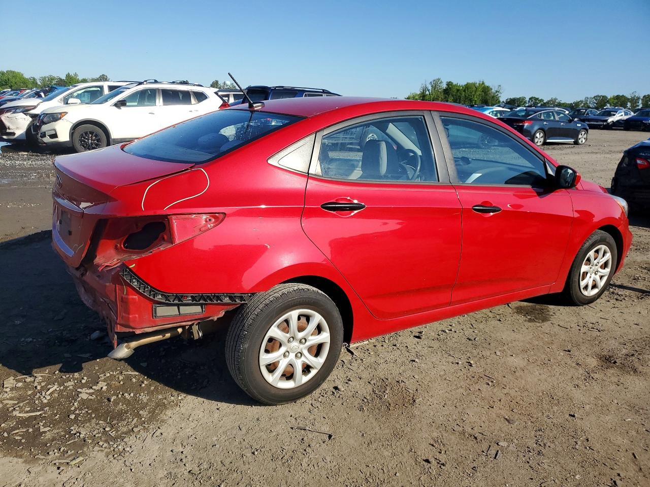 2012 Hyundai Accent Gls Red vin: KMHCT4AE1CU041395