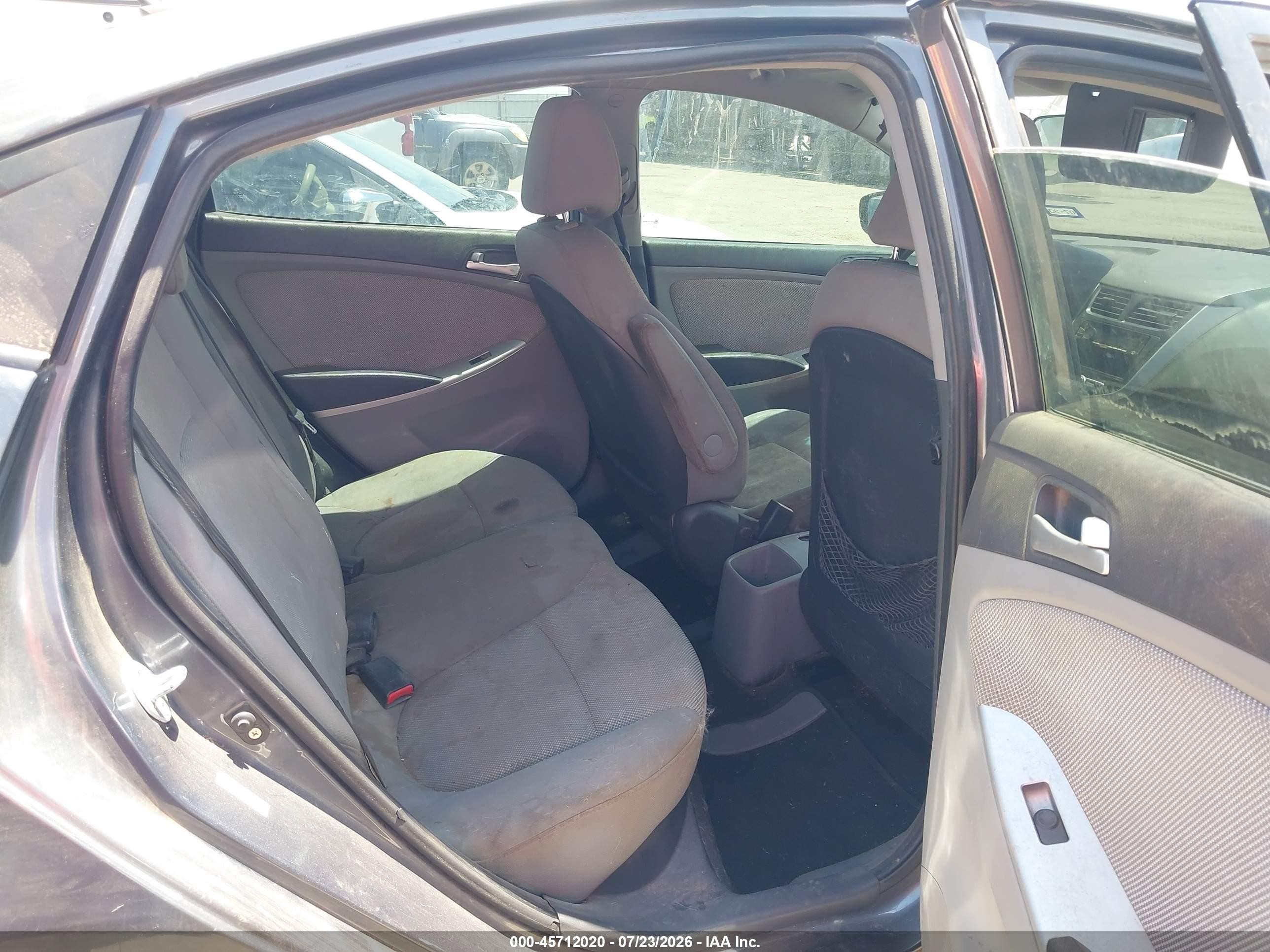 2012 Hyundai Accent Gls Серый vin: KMHCT4AE1CU078706
