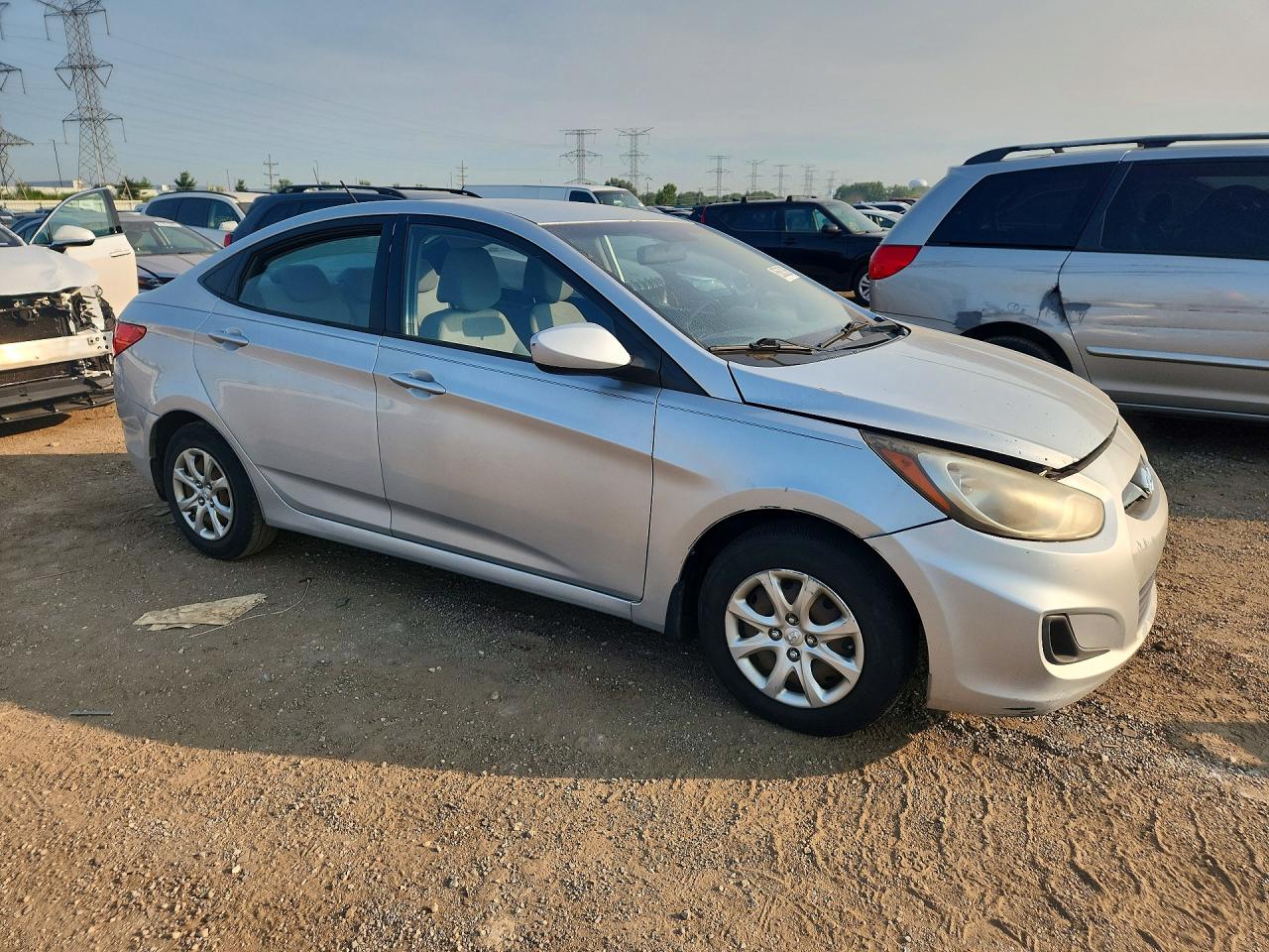 2013 Hyundai Accent Gls Silver vin: KMHCT4AE1DU303448