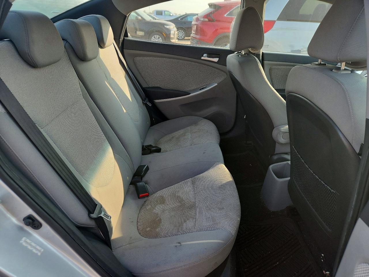 2013 Hyundai Accent Gls Silver vin: KMHCT4AE1DU303448