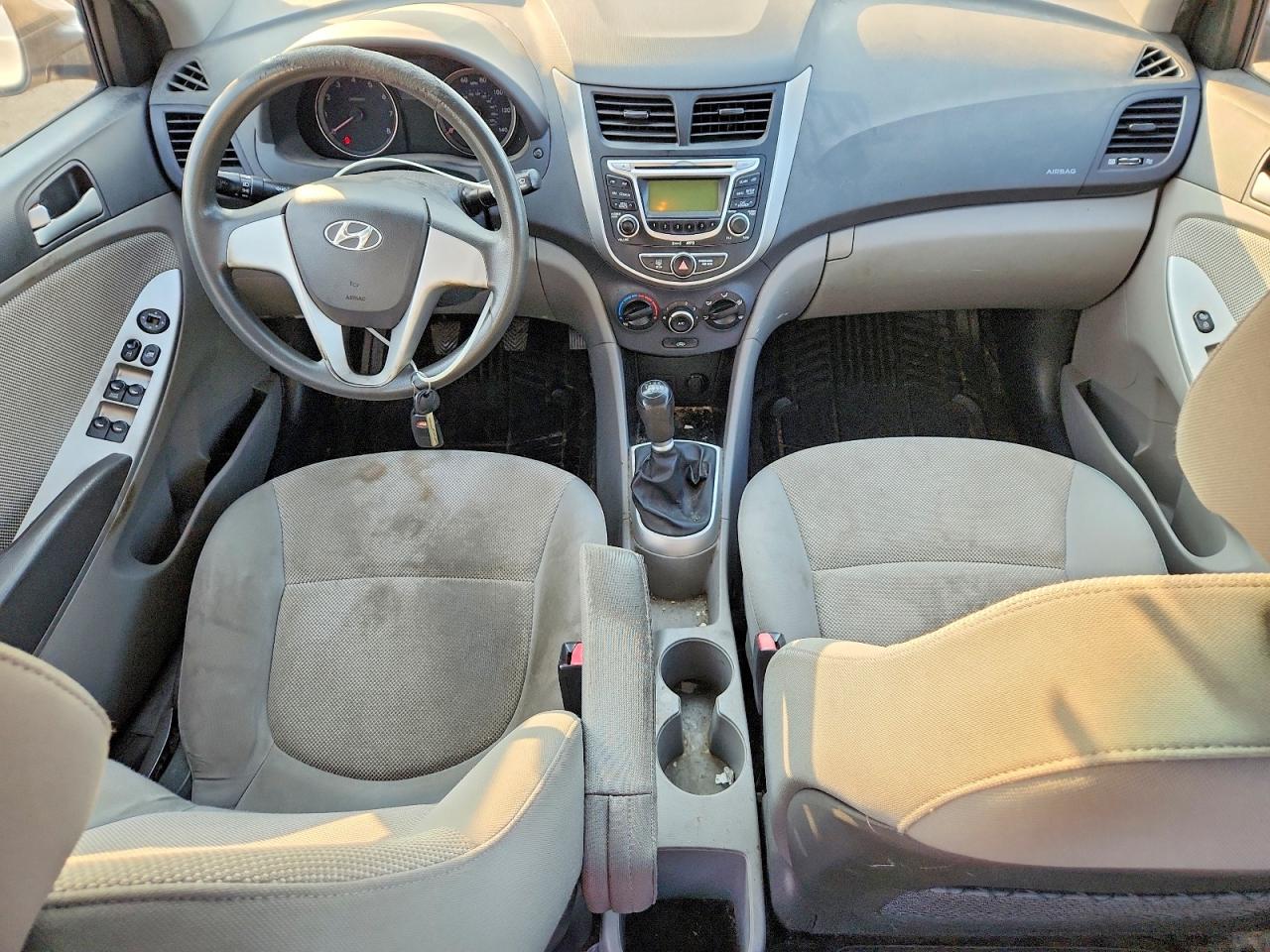 2013 Hyundai Accent Gls Silver vin: KMHCT4AE1DU303448