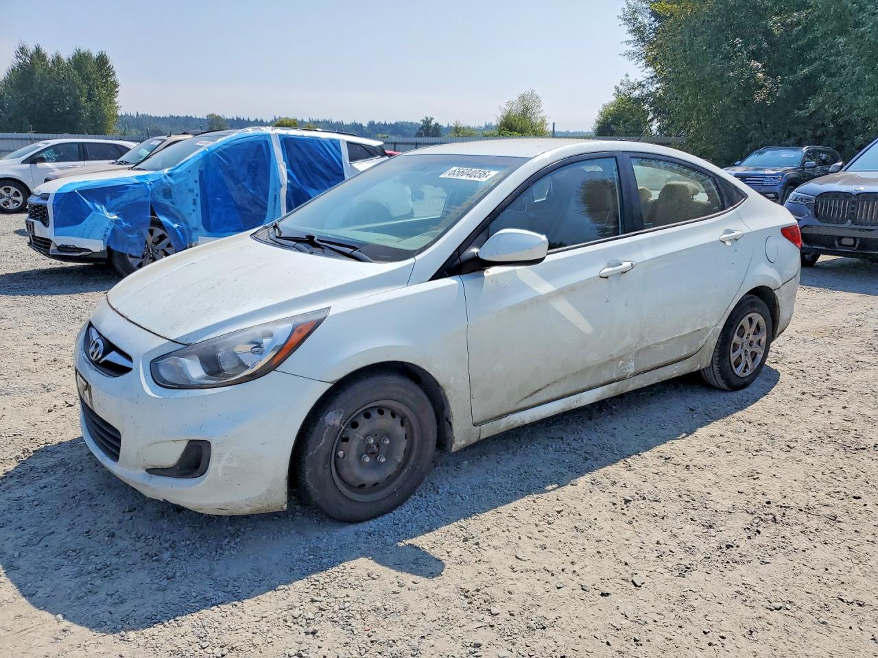 2013 Hyundai Accent Gls White vin: KMHCT4AE1DU332822