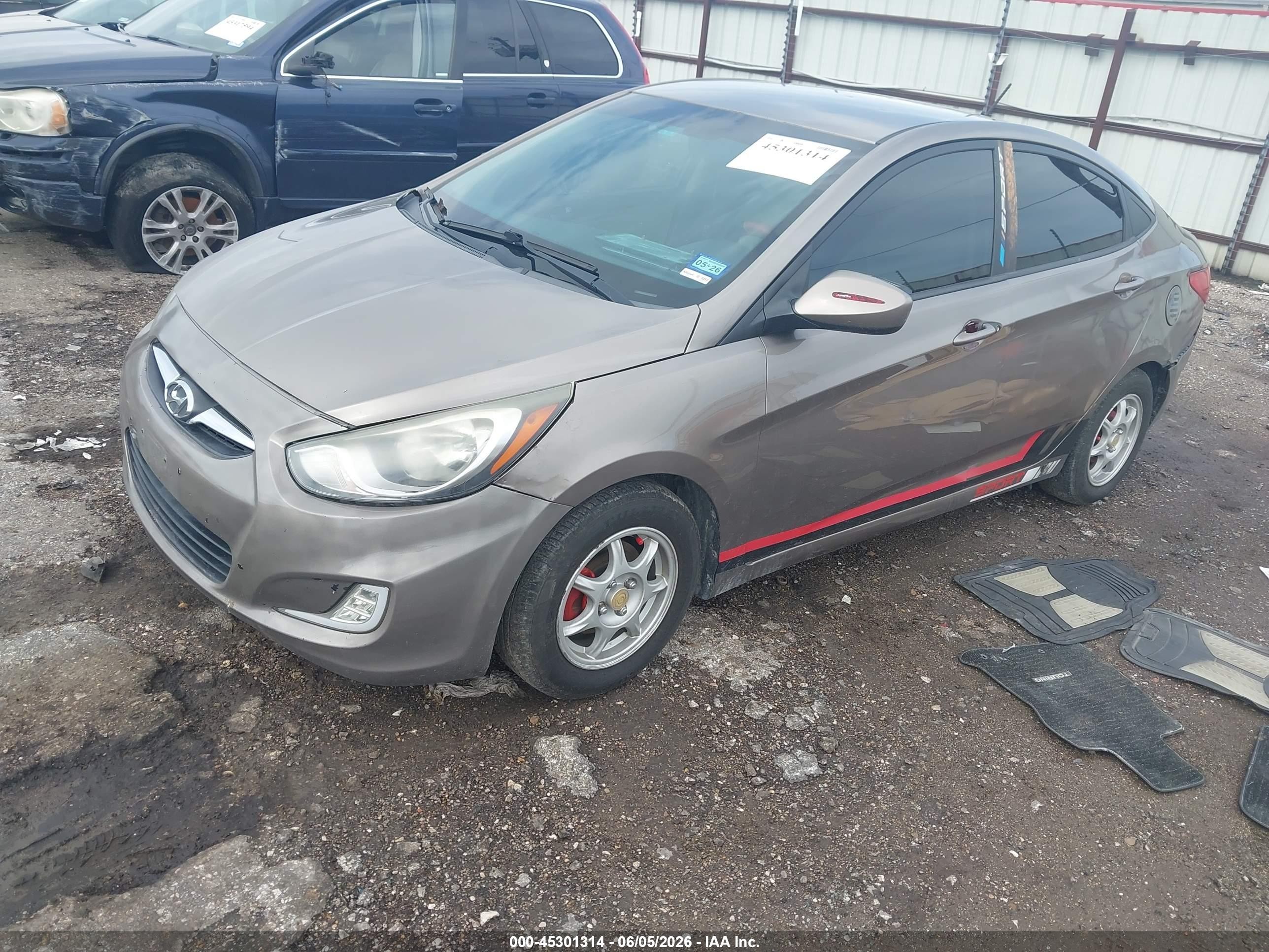 2013 Hyundai Accent Gls Brown vin: KMHCT4AE1DU349491