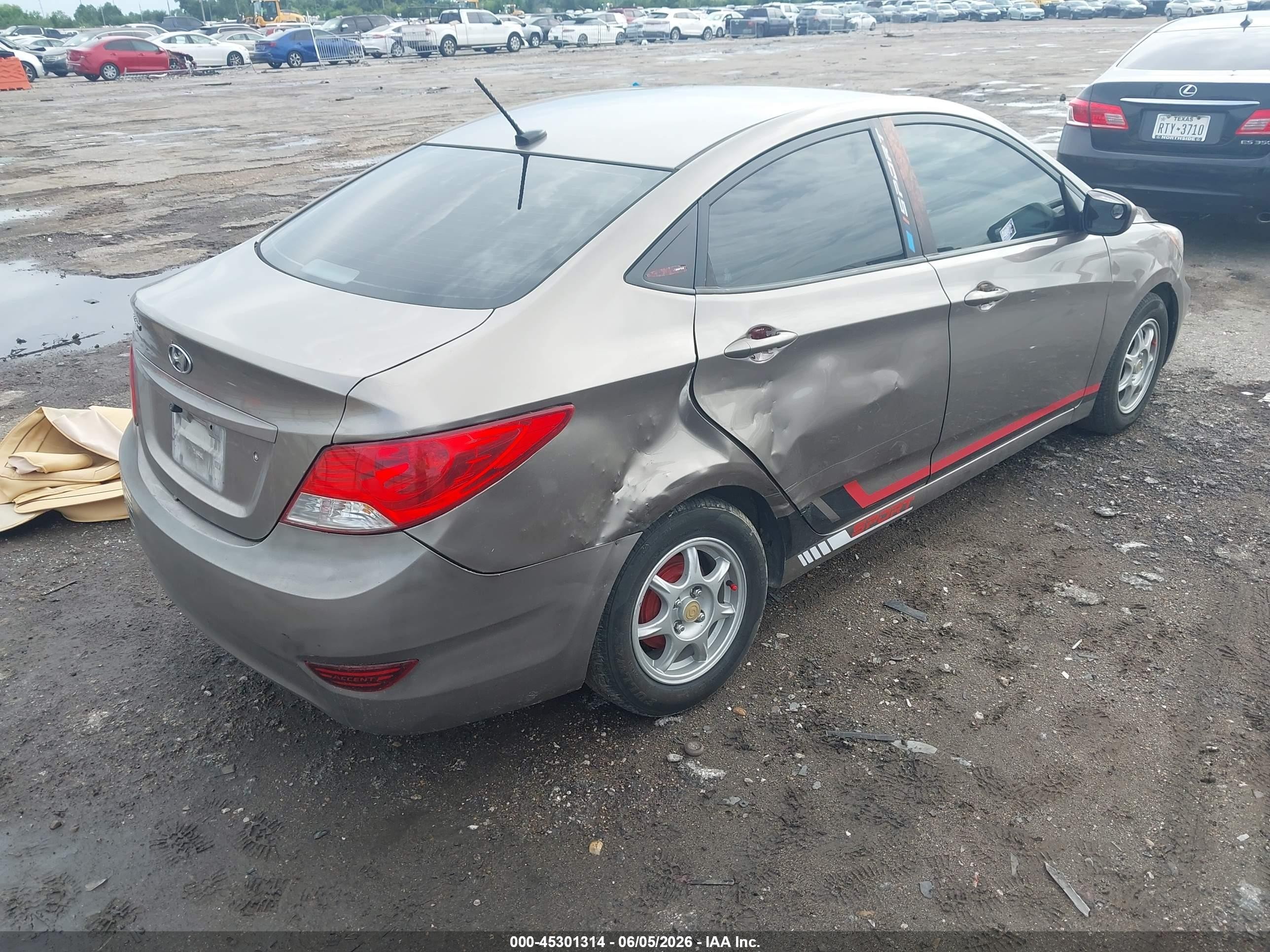 2013 Hyundai Accent Gls Brown vin: KMHCT4AE1DU349491