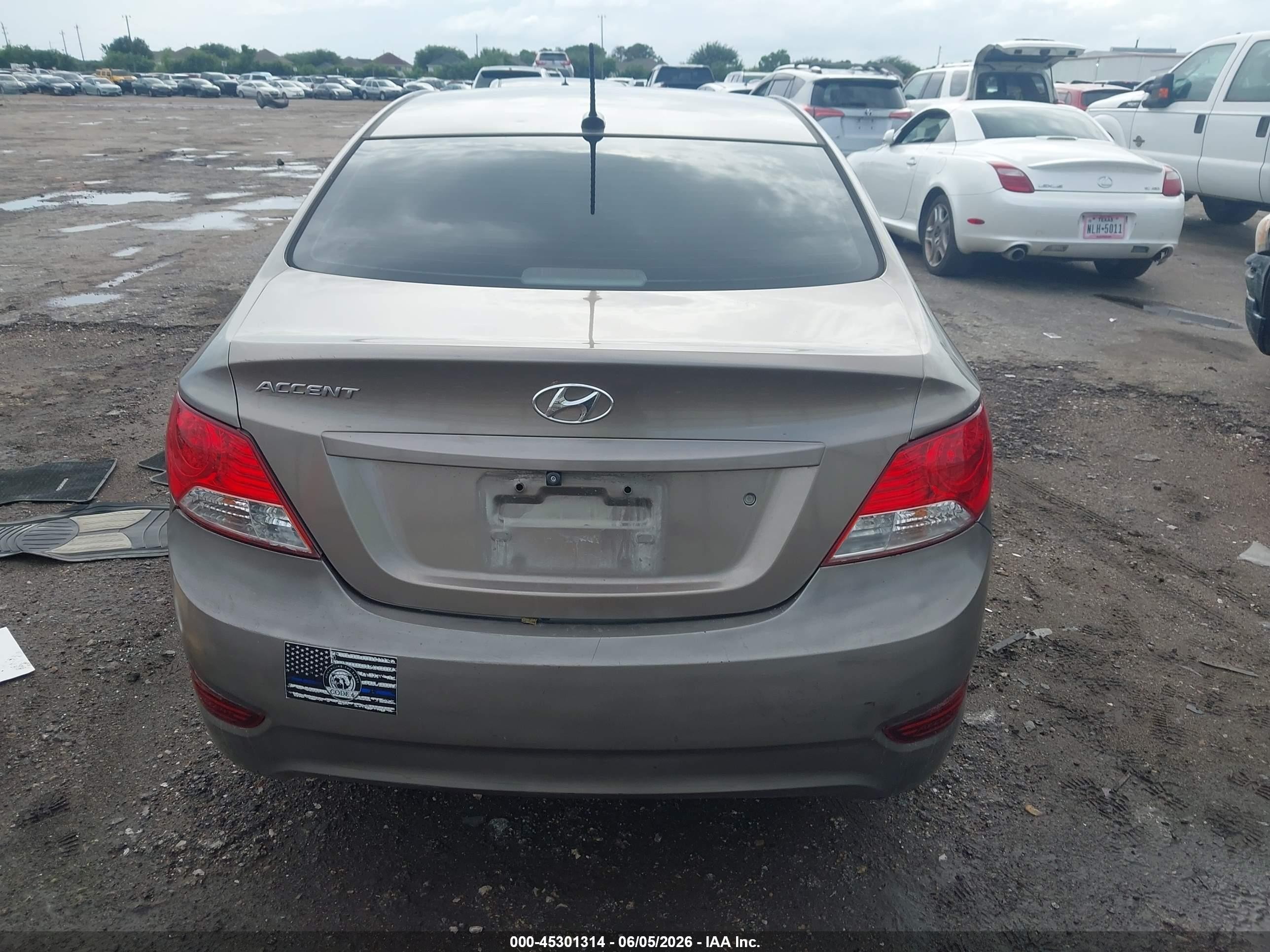 2013 Hyundai Accent Gls Brown vin: KMHCT4AE1DU349491