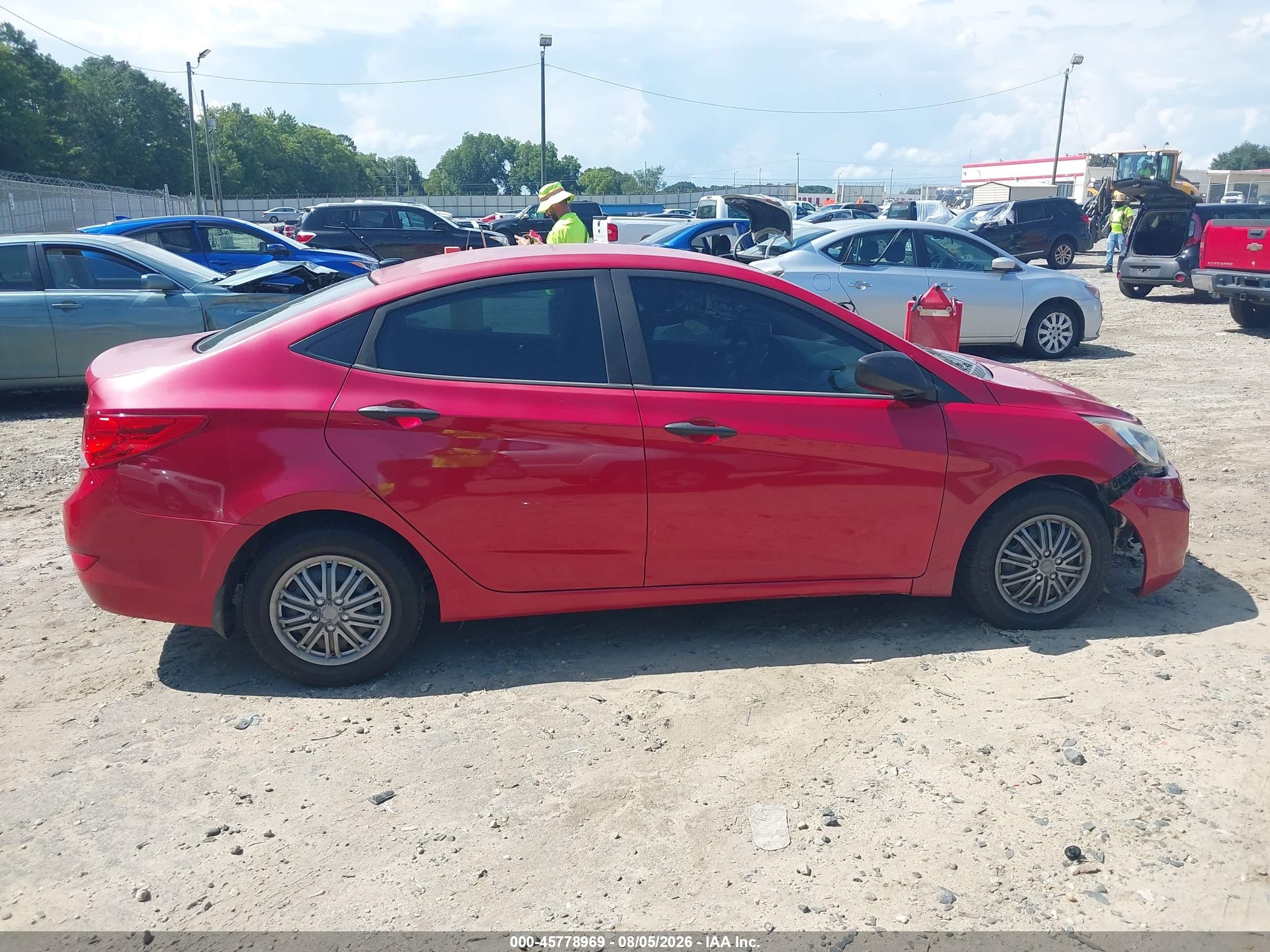 2013 Hyundai Accent Gls Красный vin: KMHCT4AE1DU424836
