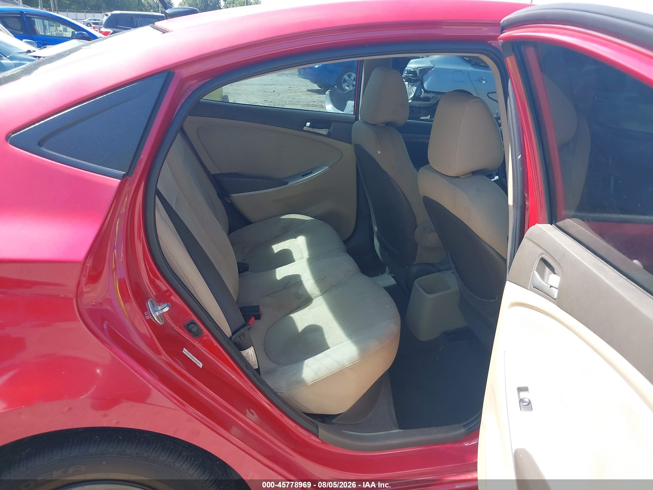 2013 Hyundai Accent Gls Красный vin: KMHCT4AE1DU424836