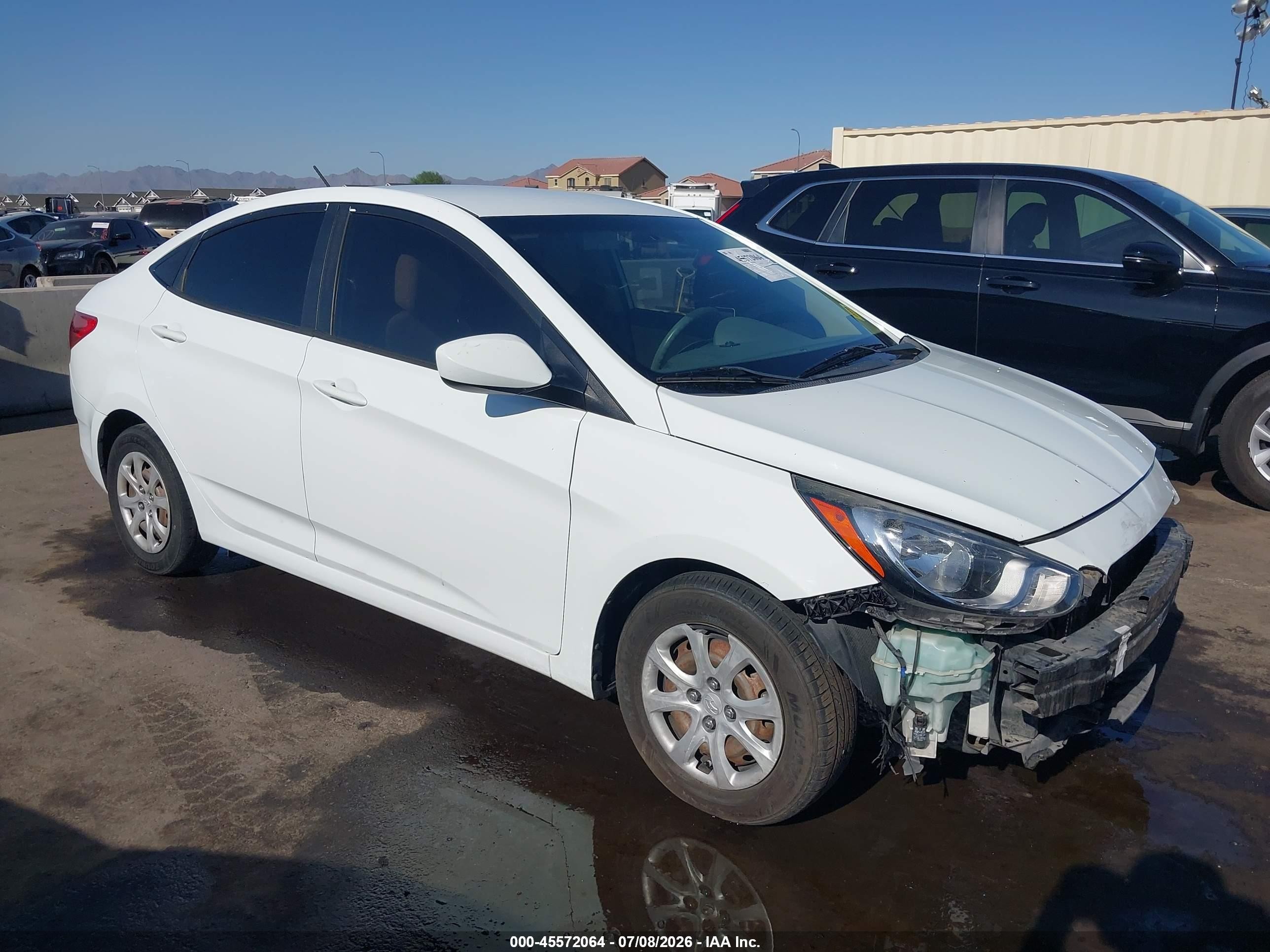 2013 Hyundai Accent Gls White vin: KMHCT4AE1DU447713