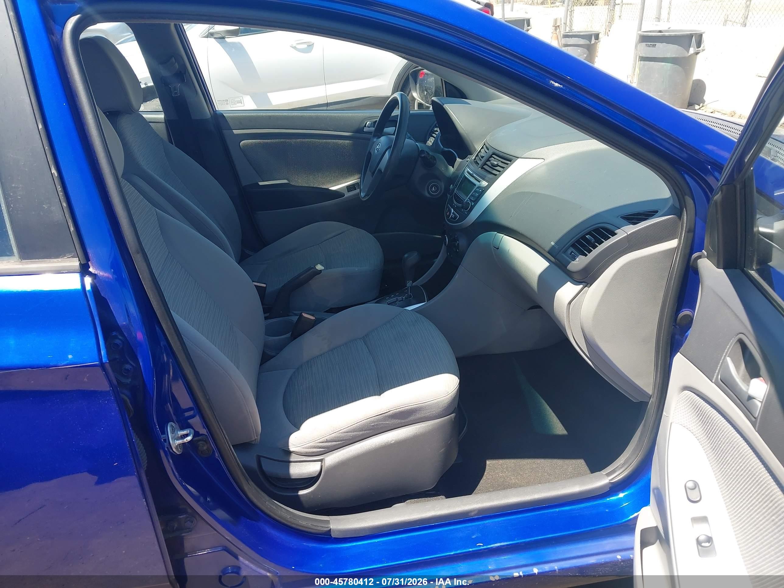 2013 Hyundai Accent Gls Blue vin: KMHCT4AE1DU448375