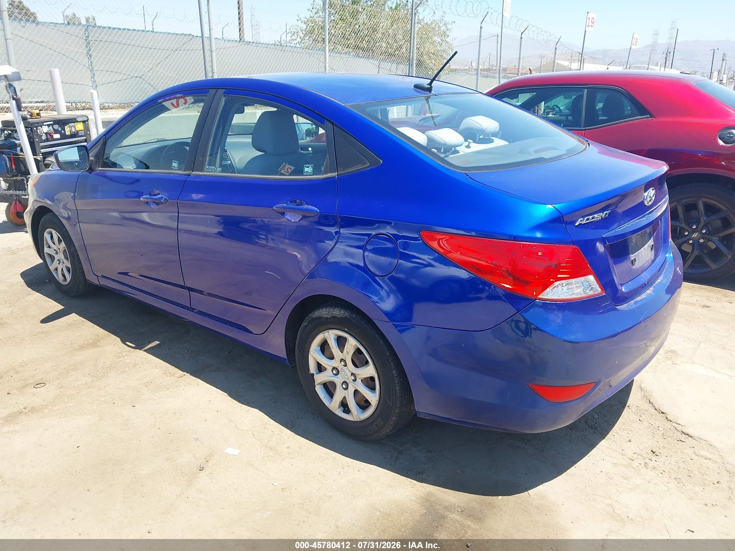 2013 Hyundai Accent Gls Blue vin: KMHCT4AE1DU448375