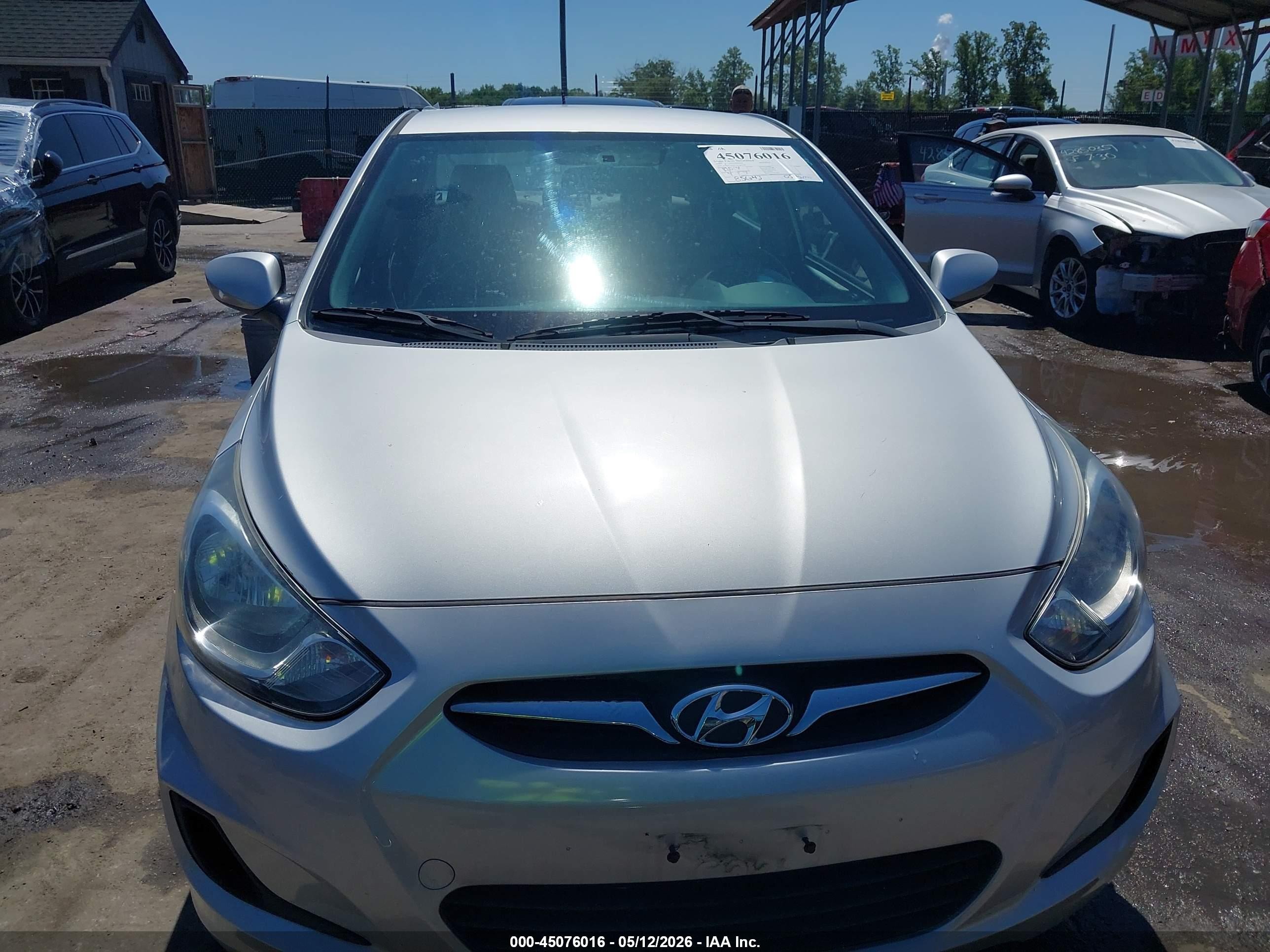 2013 Hyundai Accent Gls Серебряный vin: KMHCT4AE1DU487368