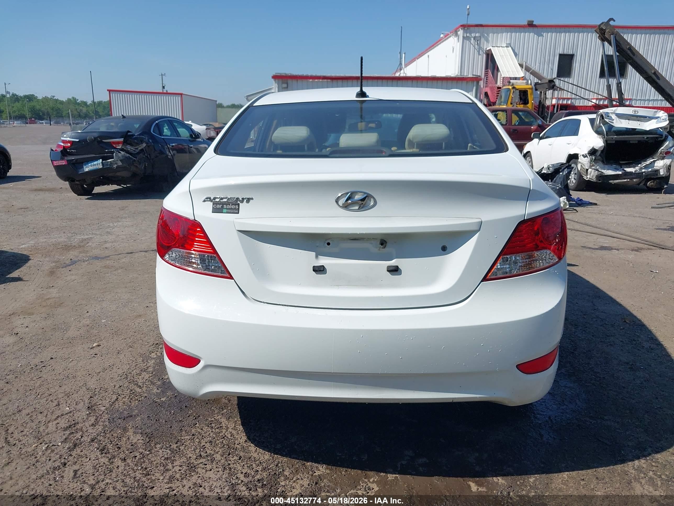 2013 Hyundai Accent Gls White vin: KMHCT4AE1DU489864