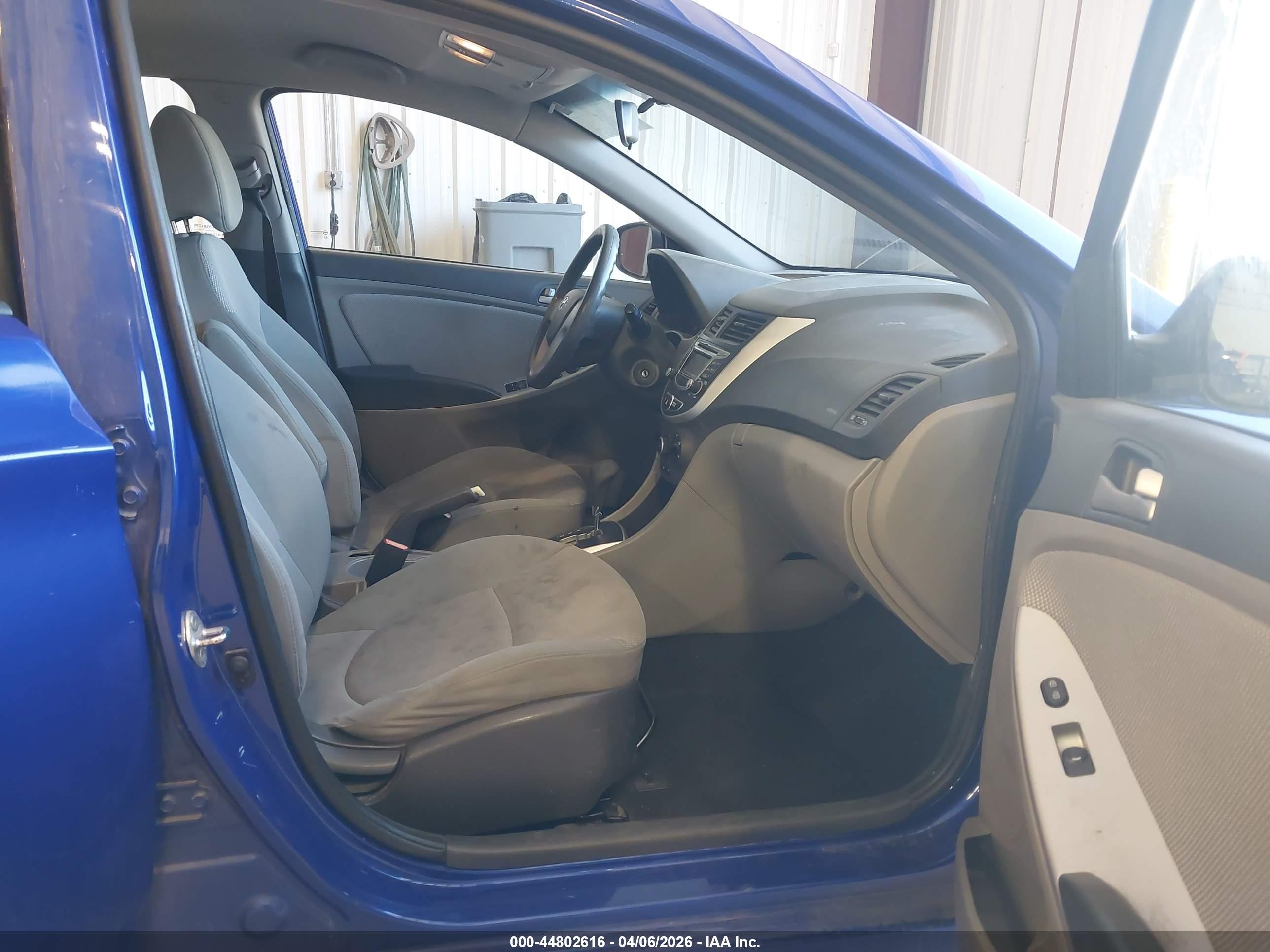 2013 Hyundai Accent Gls Blue vin: KMHCT4AE1DU499195