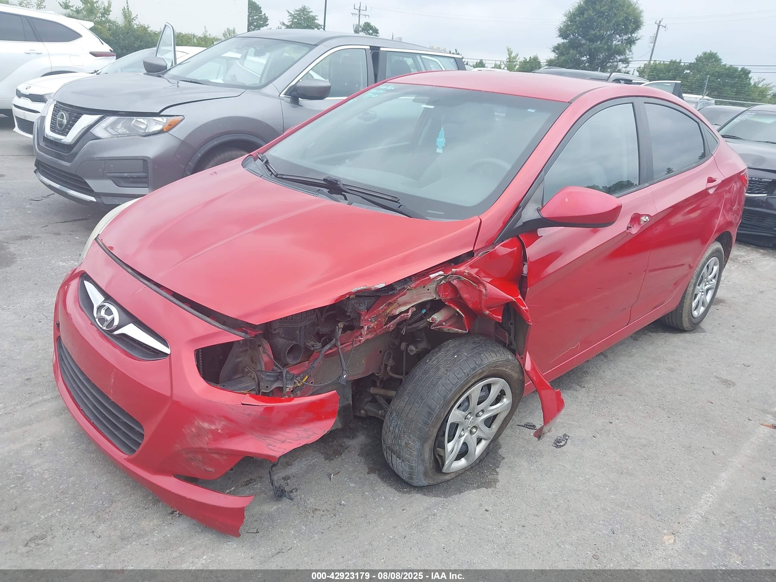 2013 Hyundai Accent Gls Red vin: KMHCT4AE1DU511121