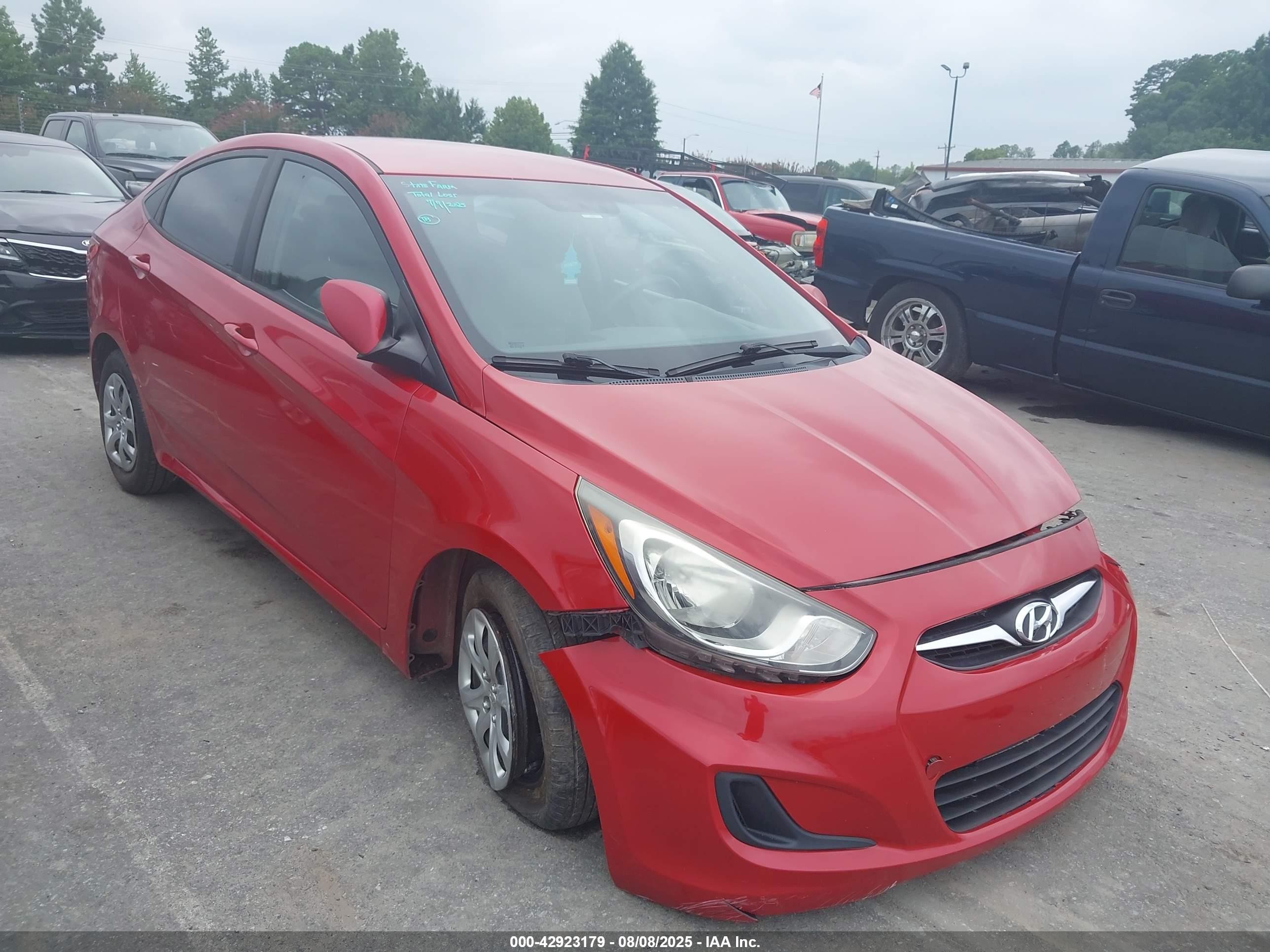 2013 Hyundai Accent Gls Red vin: KMHCT4AE1DU511121