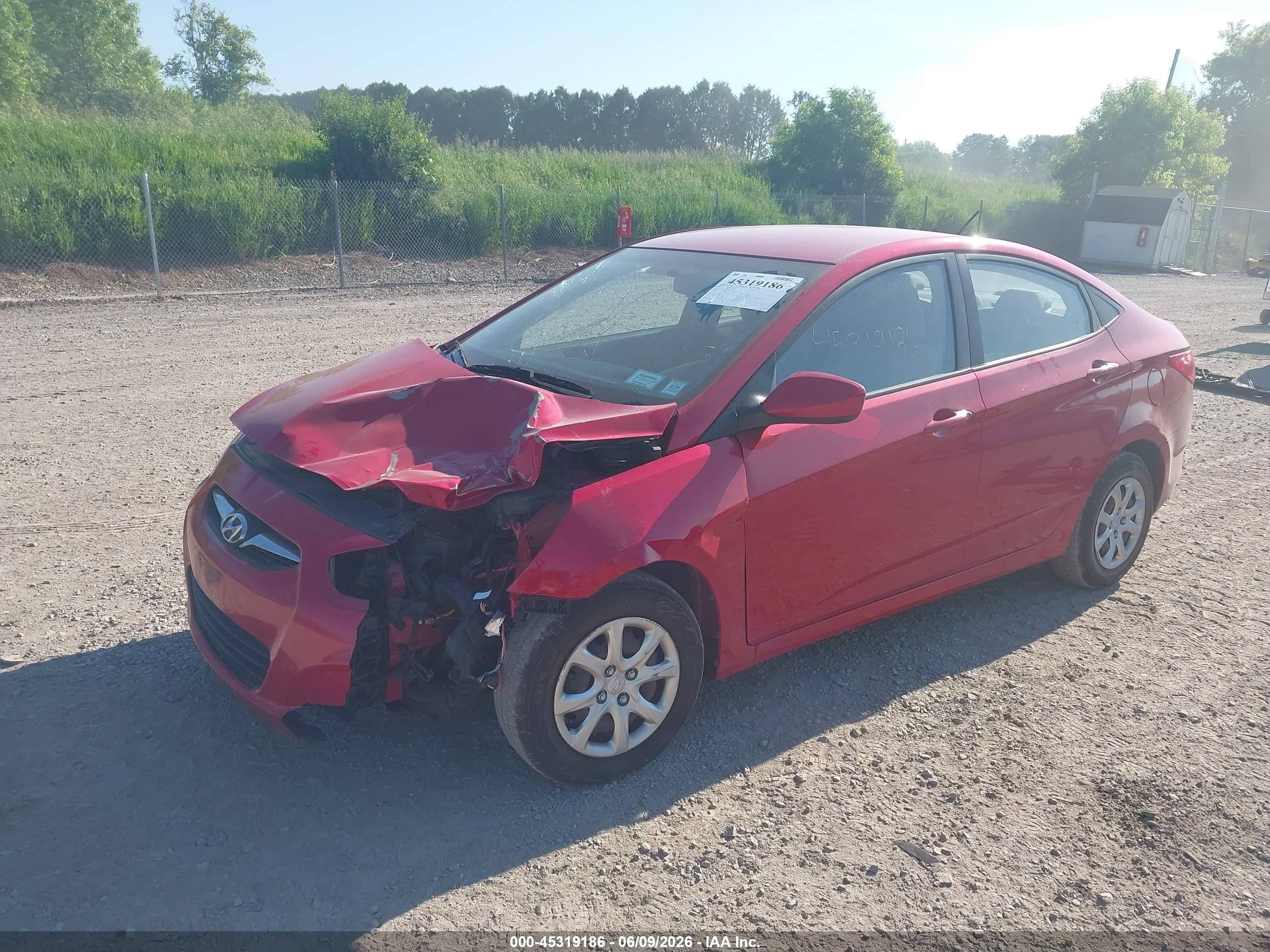 2013 Hyundai Accent Gls Красный vin: KMHCT4AE1DU516271