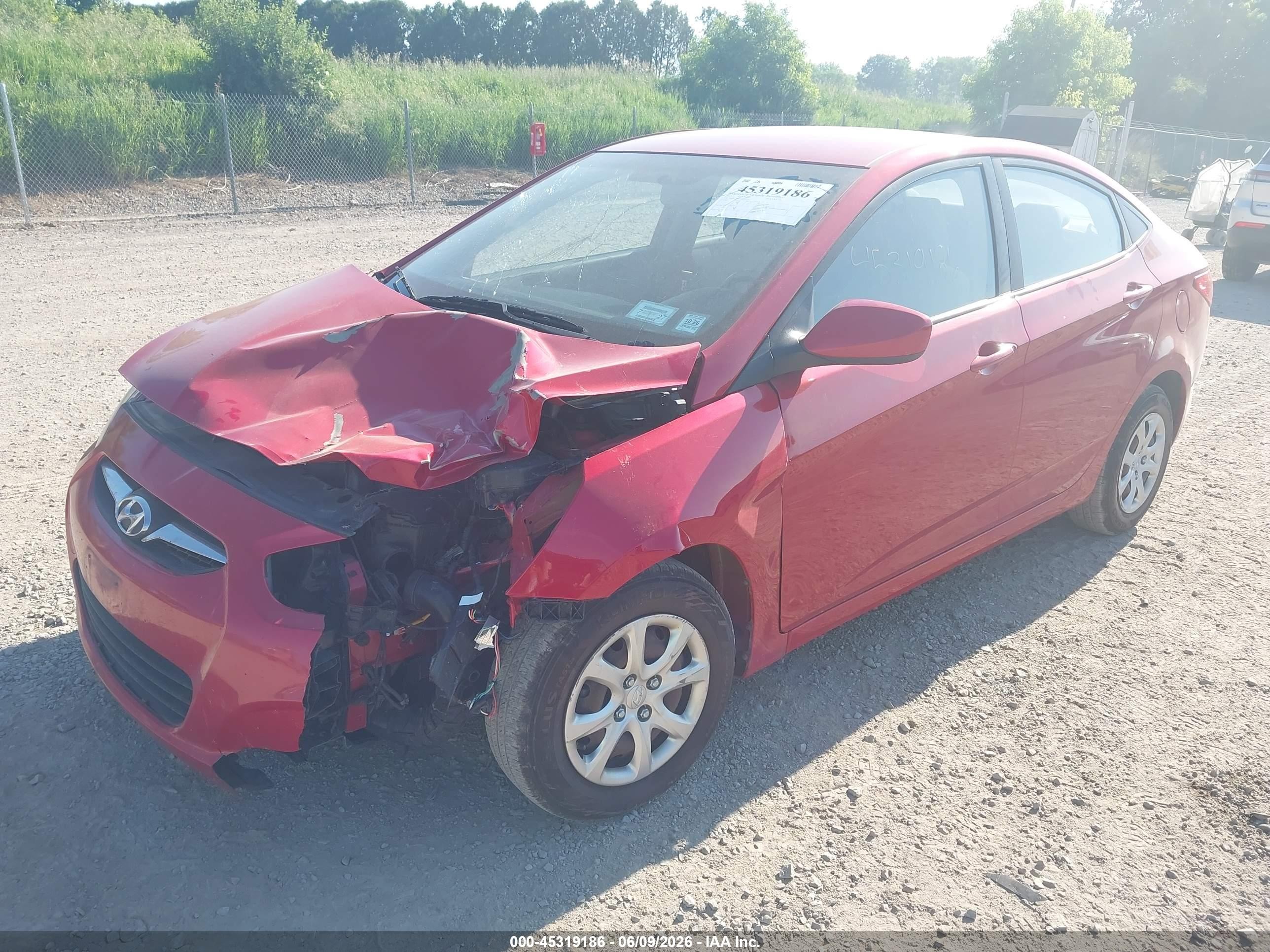 2013 Hyundai Accent Gls Красный vin: KMHCT4AE1DU516271
