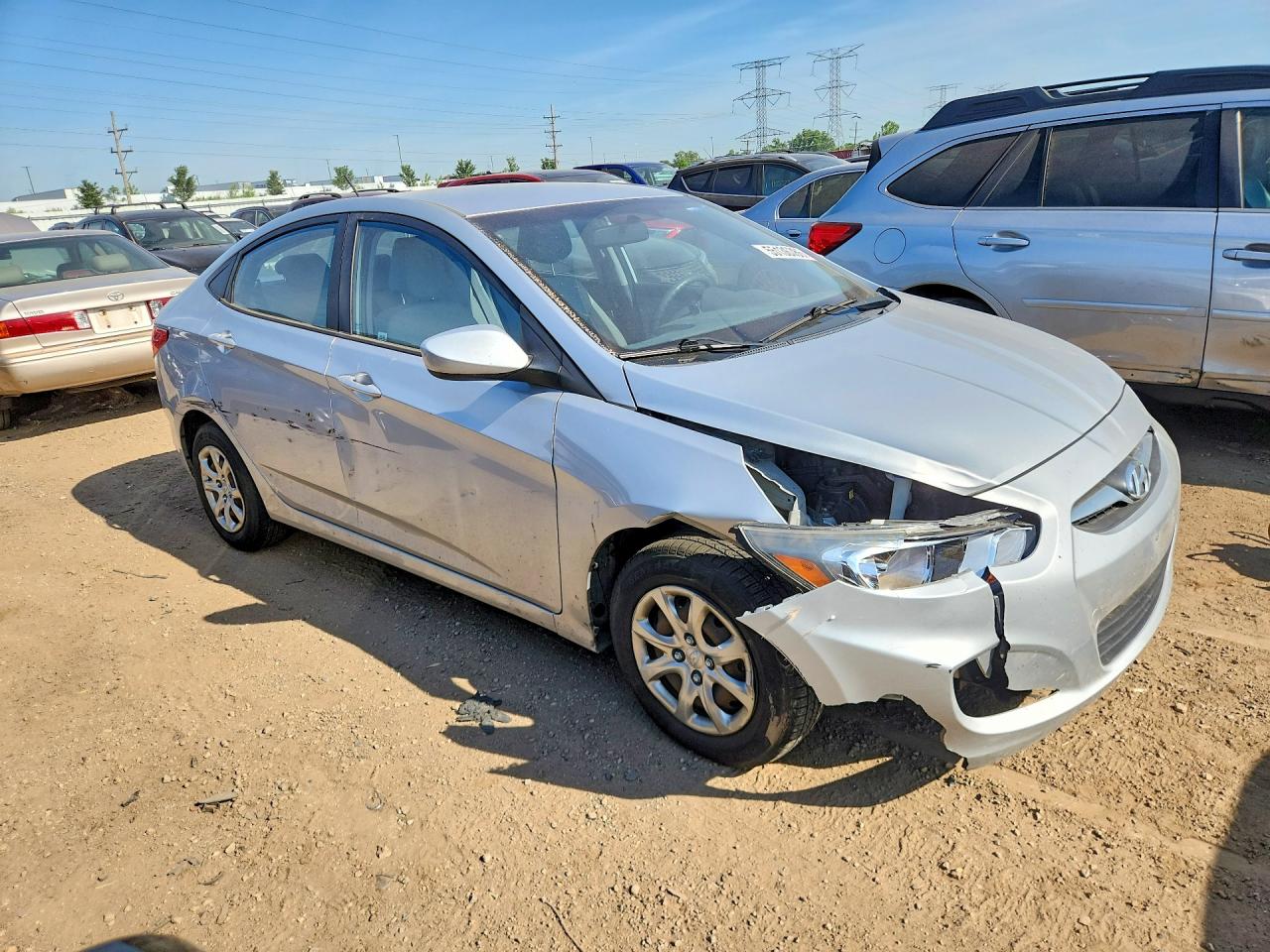 2013 Hyundai Accent Gls Silver vin: KMHCT4AE1DU543549