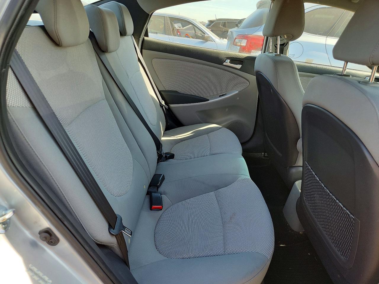 2013 Hyundai Accent Gls Silver vin: KMHCT4AE1DU543549