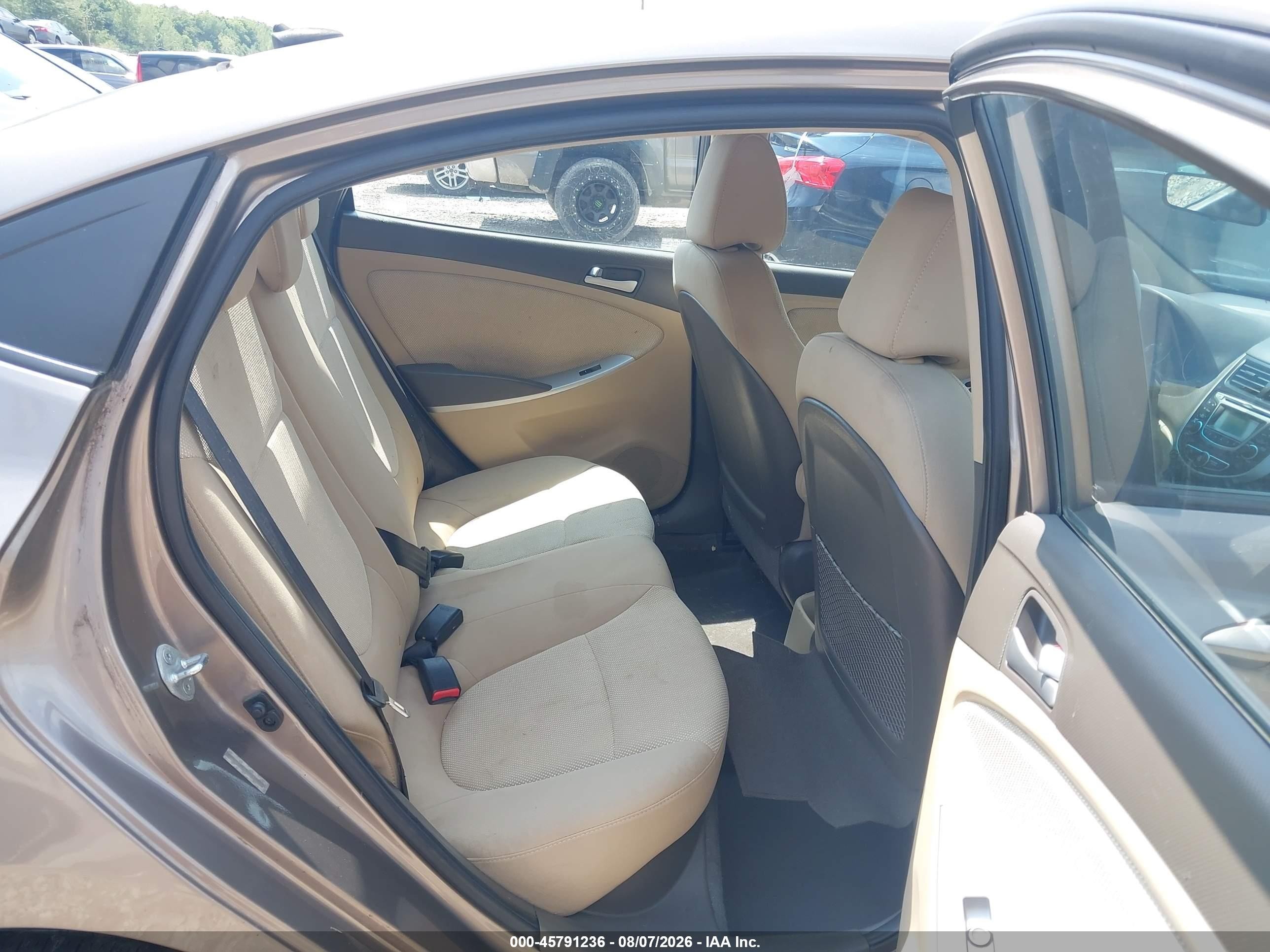 2013 Hyundai Accent Gls Gray vin: KMHCT4AE1DU553885