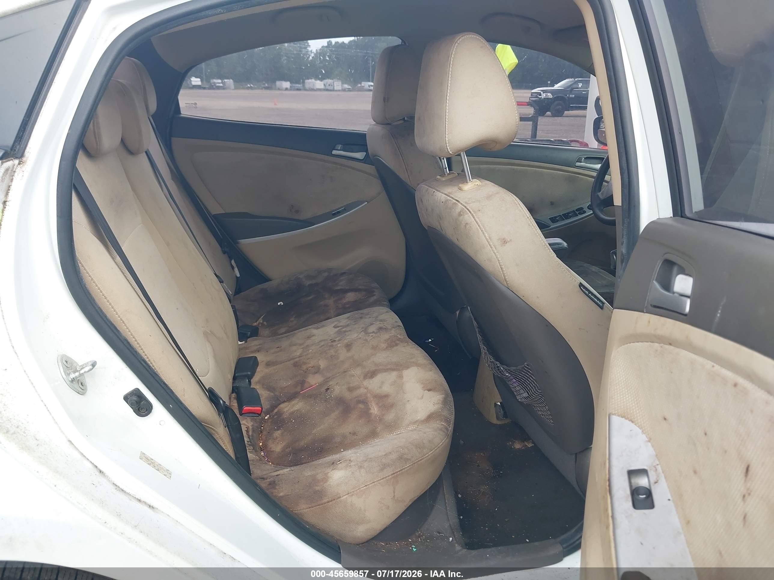 2014 Hyundai Accent Gls Белый vin: KMHCT4AE1EU590419