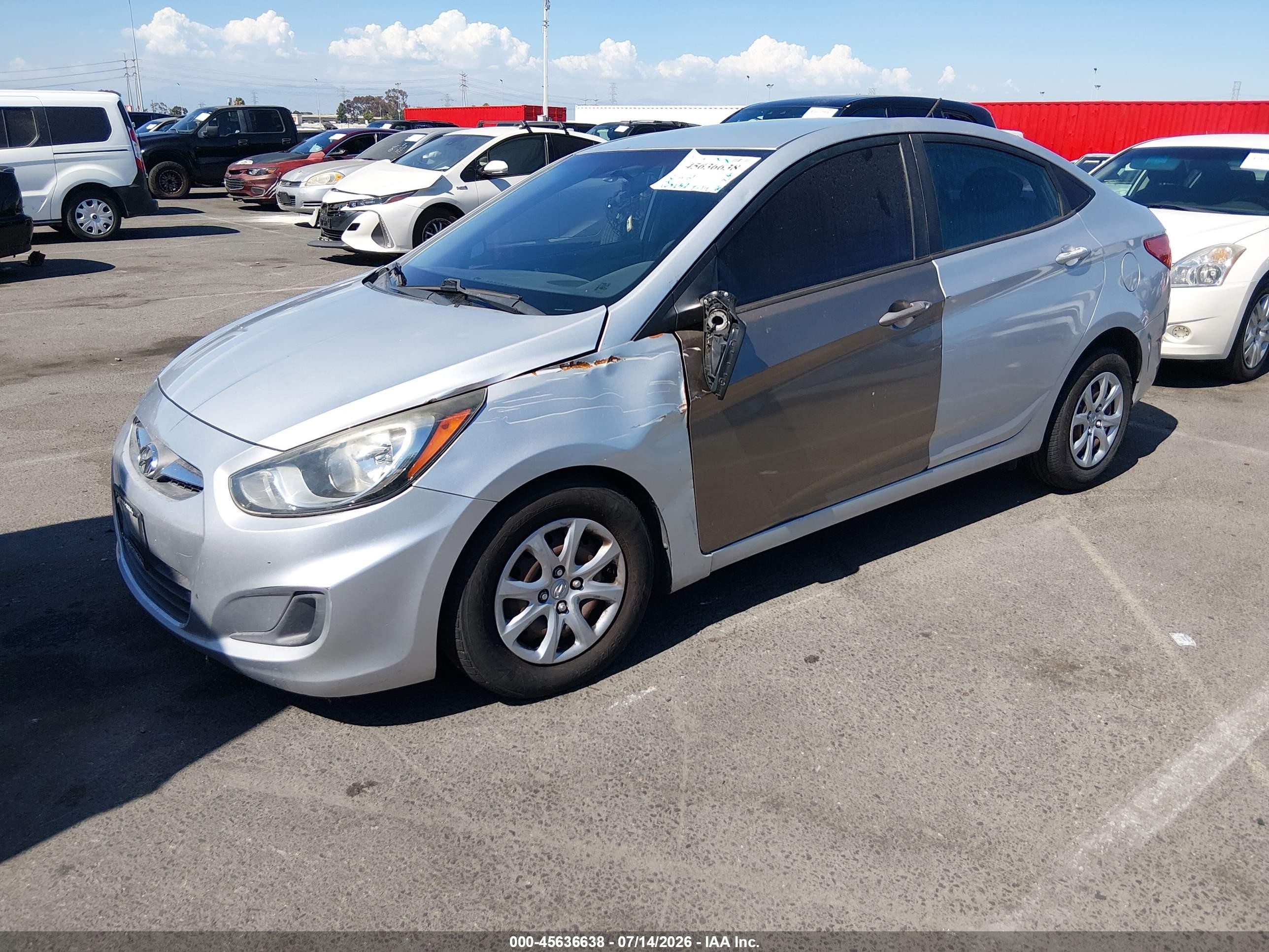 2014 Hyundai Accent Gls Silver vin: KMHCT4AE1EU600057