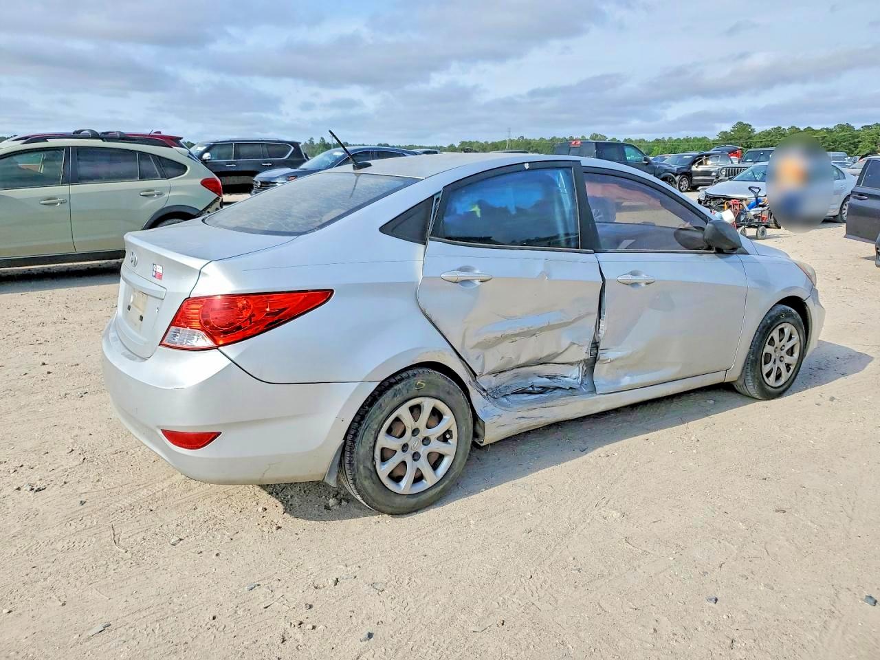 2014 Hyundai Accent Gls Silver vin: KMHCT4AE1EU622091