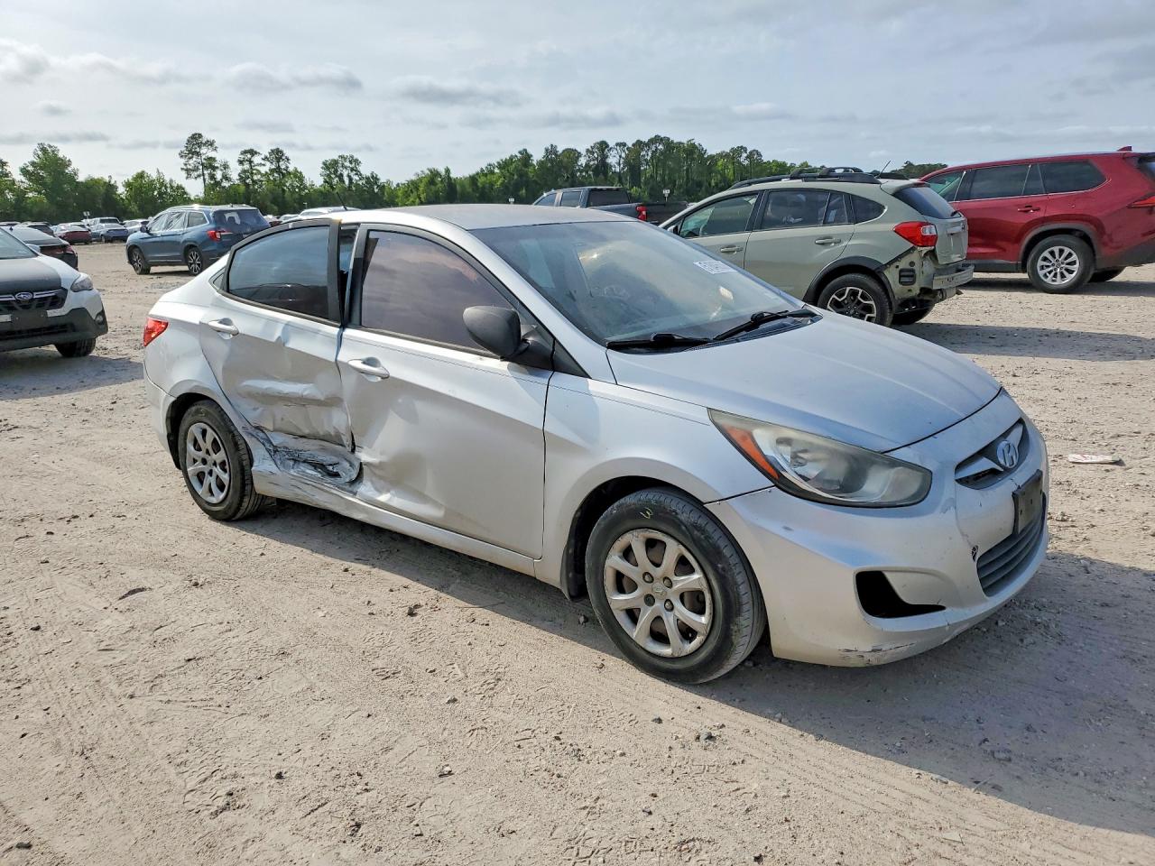 2014 Hyundai Accent Gls Silver vin: KMHCT4AE1EU622091