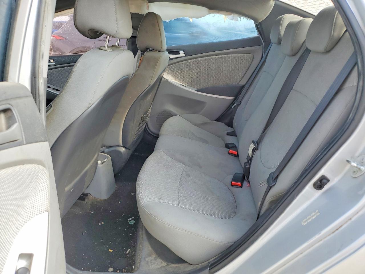 2014 Hyundai Accent Gls Silver vin: KMHCT4AE1EU622091