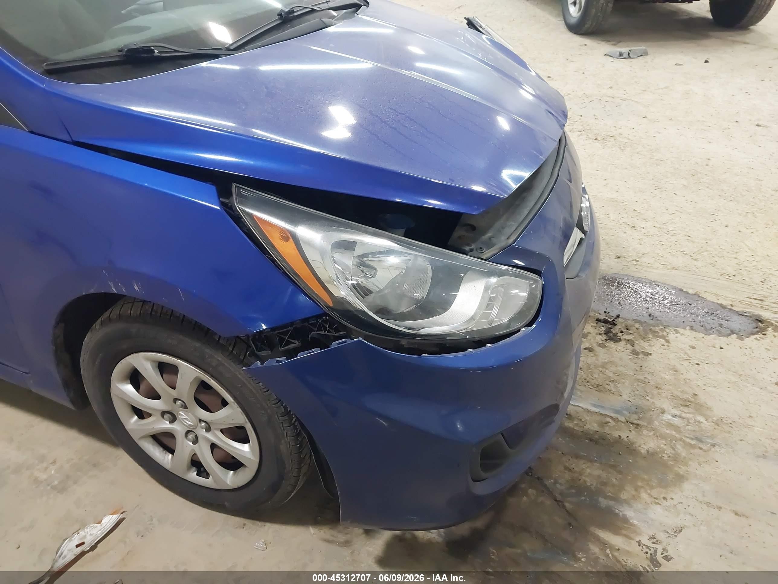 2014 Hyundai Accent Gls Blue vin: KMHCT4AE1EU682761