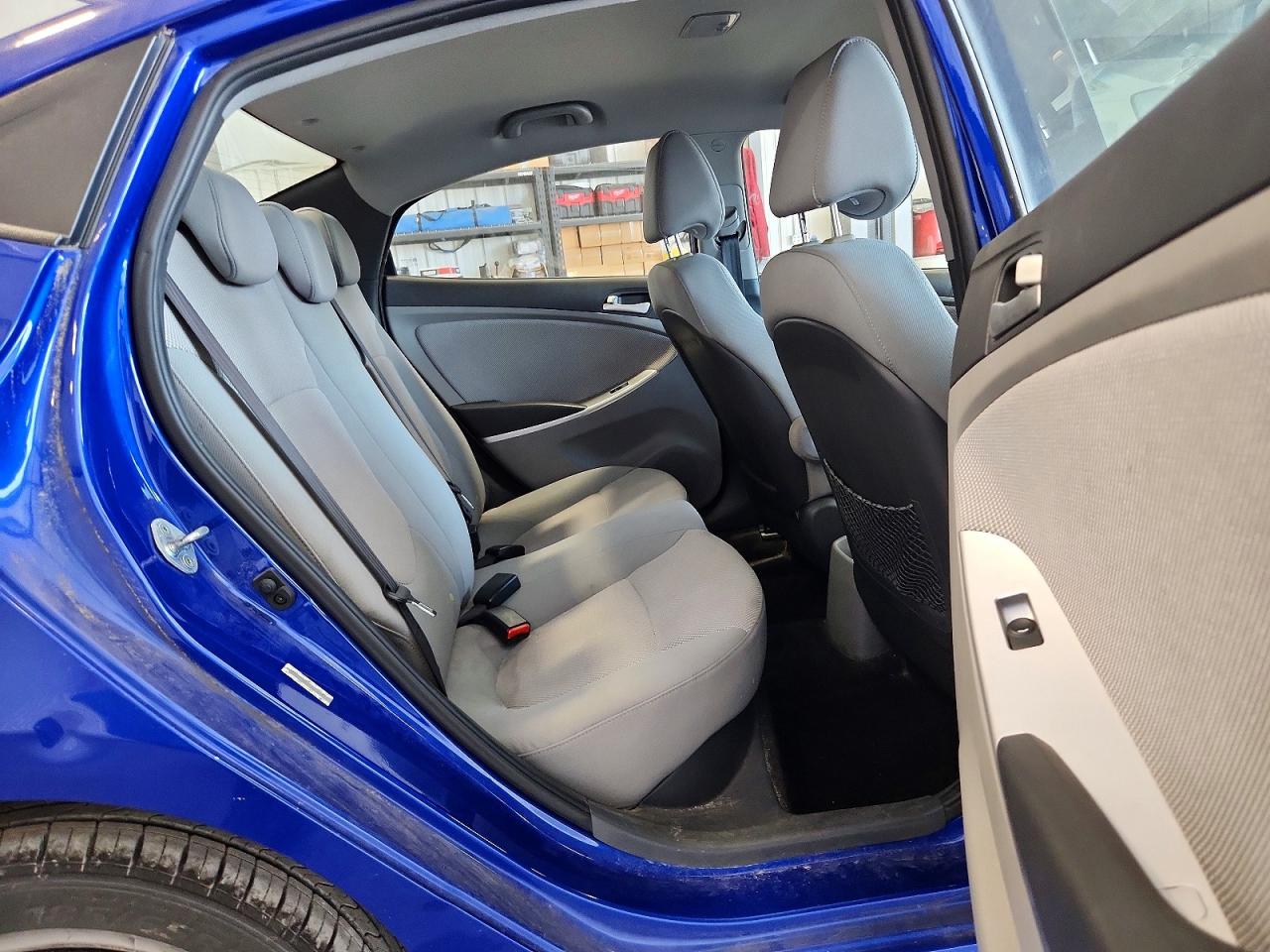 2014 Hyundai Accent Gls Blue vin: KMHCT4AE1EU703463