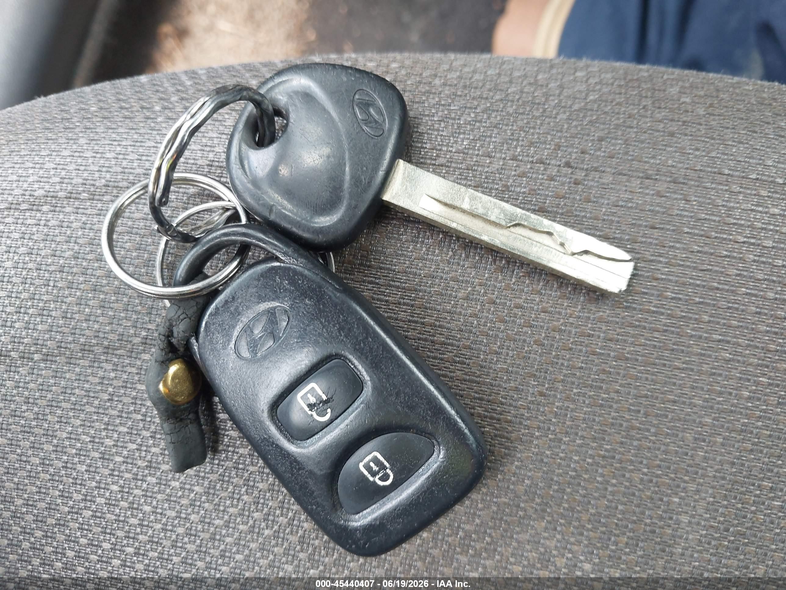 2014 Hyundai Accent Gls Blue vin: KMHCT4AE1EU733675