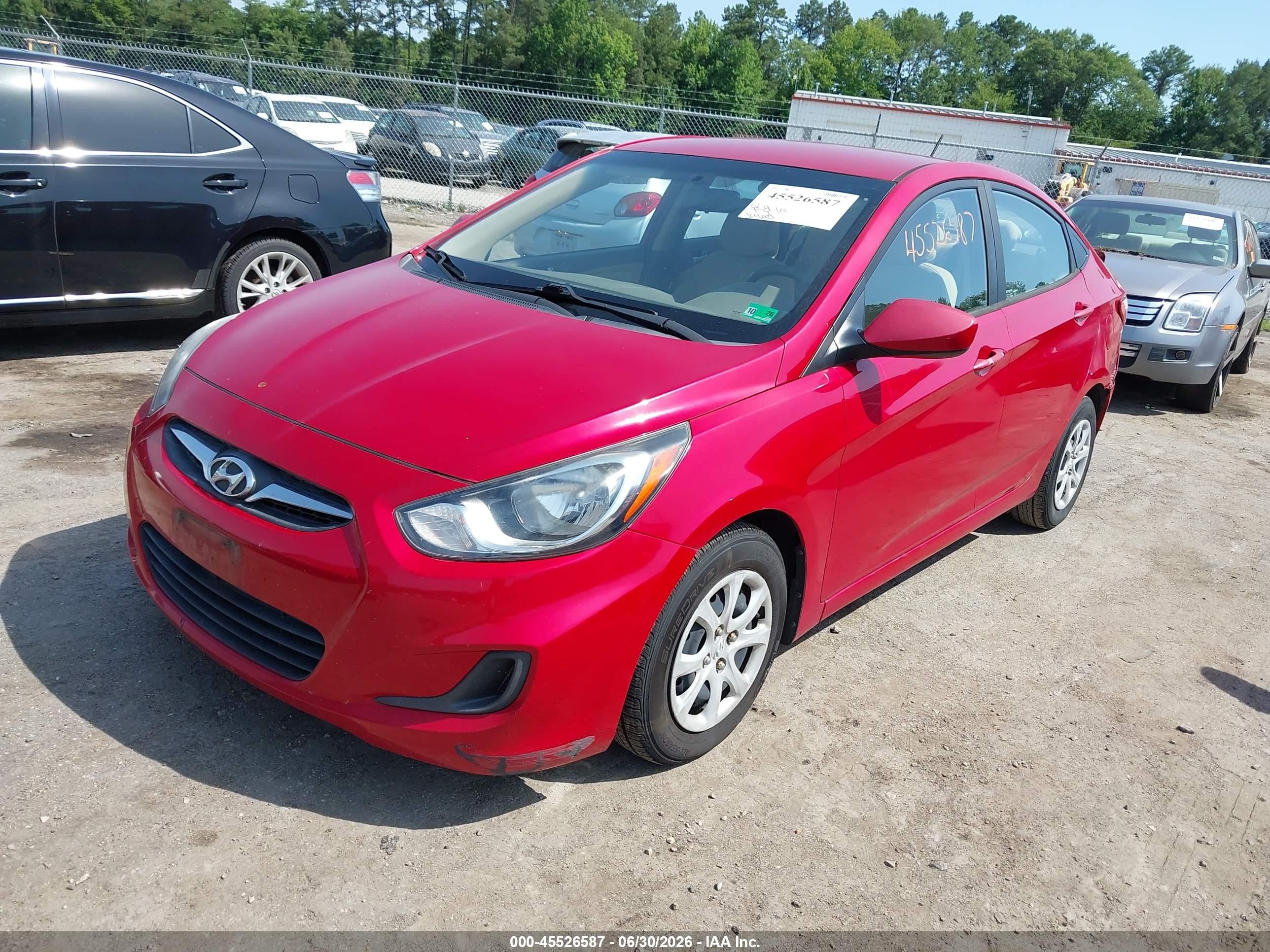2014 Hyundai Accent Gls Red vin: KMHCT4AE1EU755806