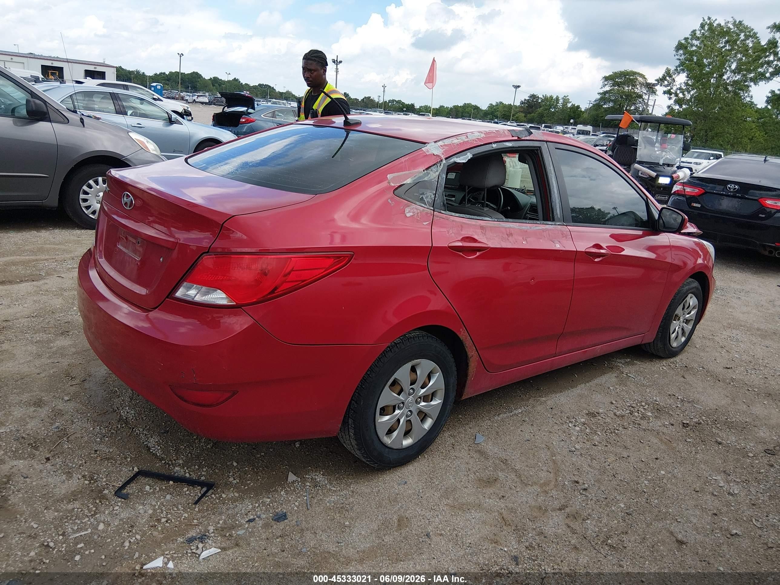 2015 Hyundai Accent Gls Red vin: KMHCT4AE1FU831039