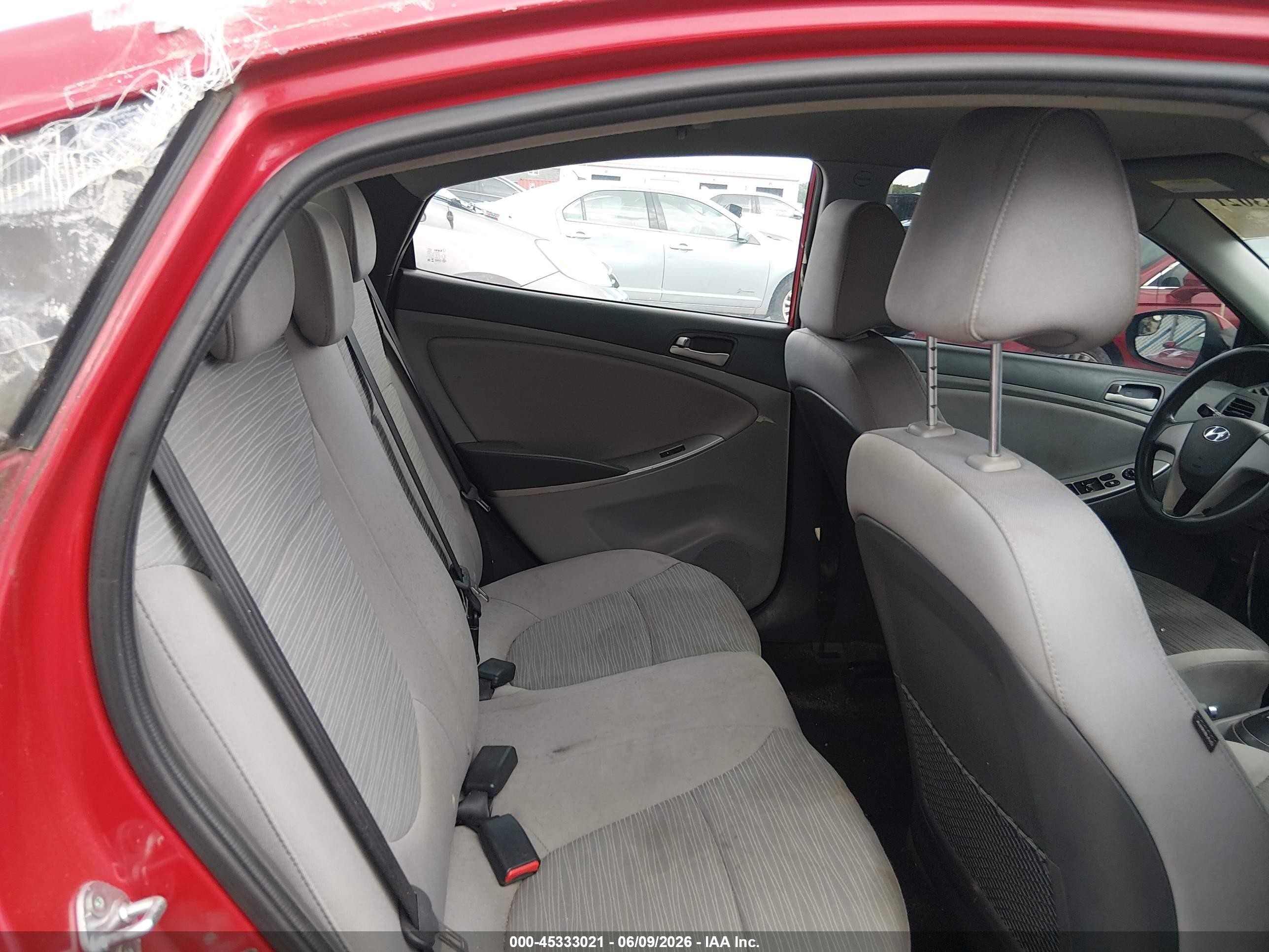2015 Hyundai Accent Gls Red vin: KMHCT4AE1FU831039