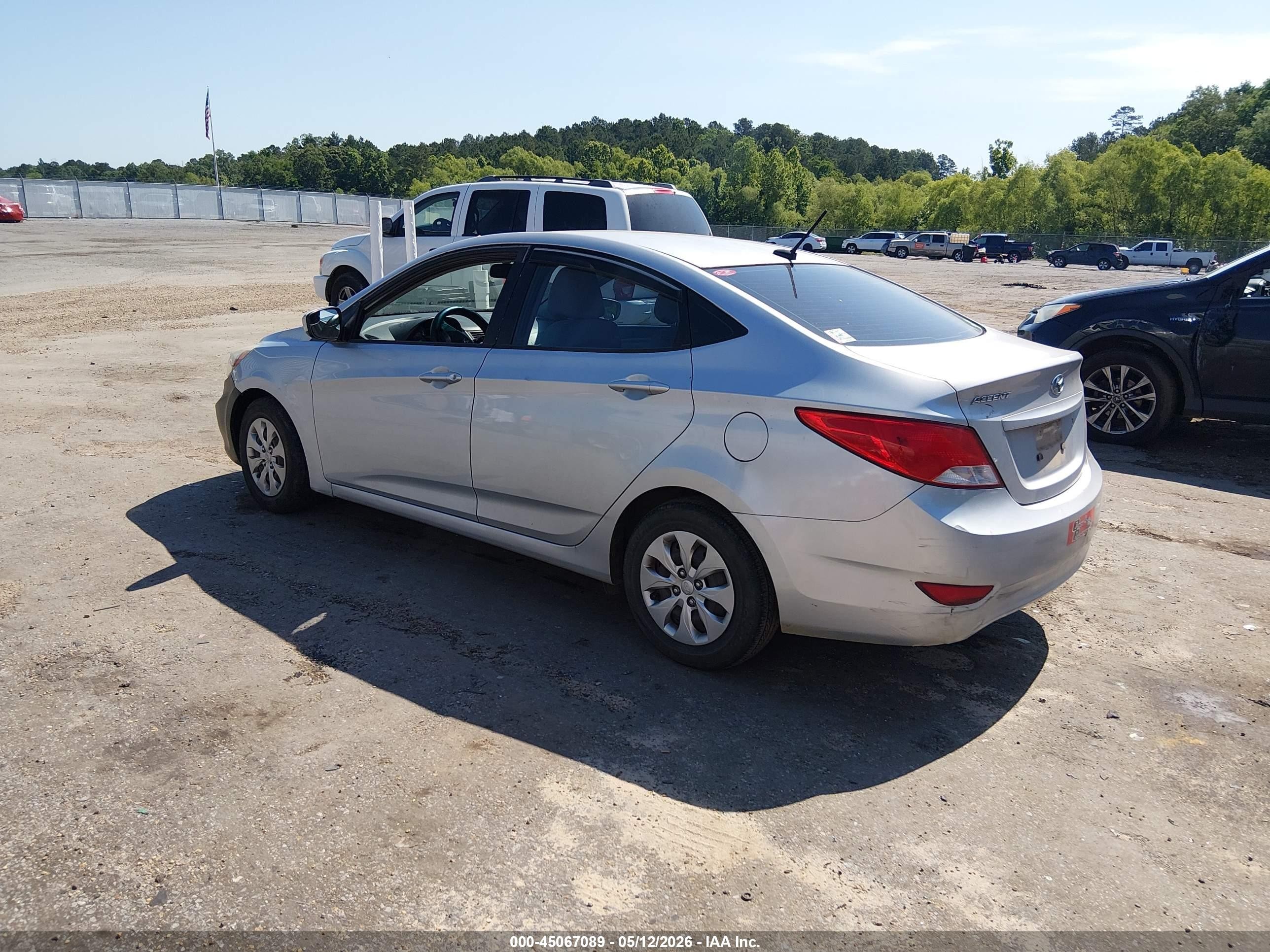 2015 Hyundai Accent Gls Silver vin: KMHCT4AE1FU838749