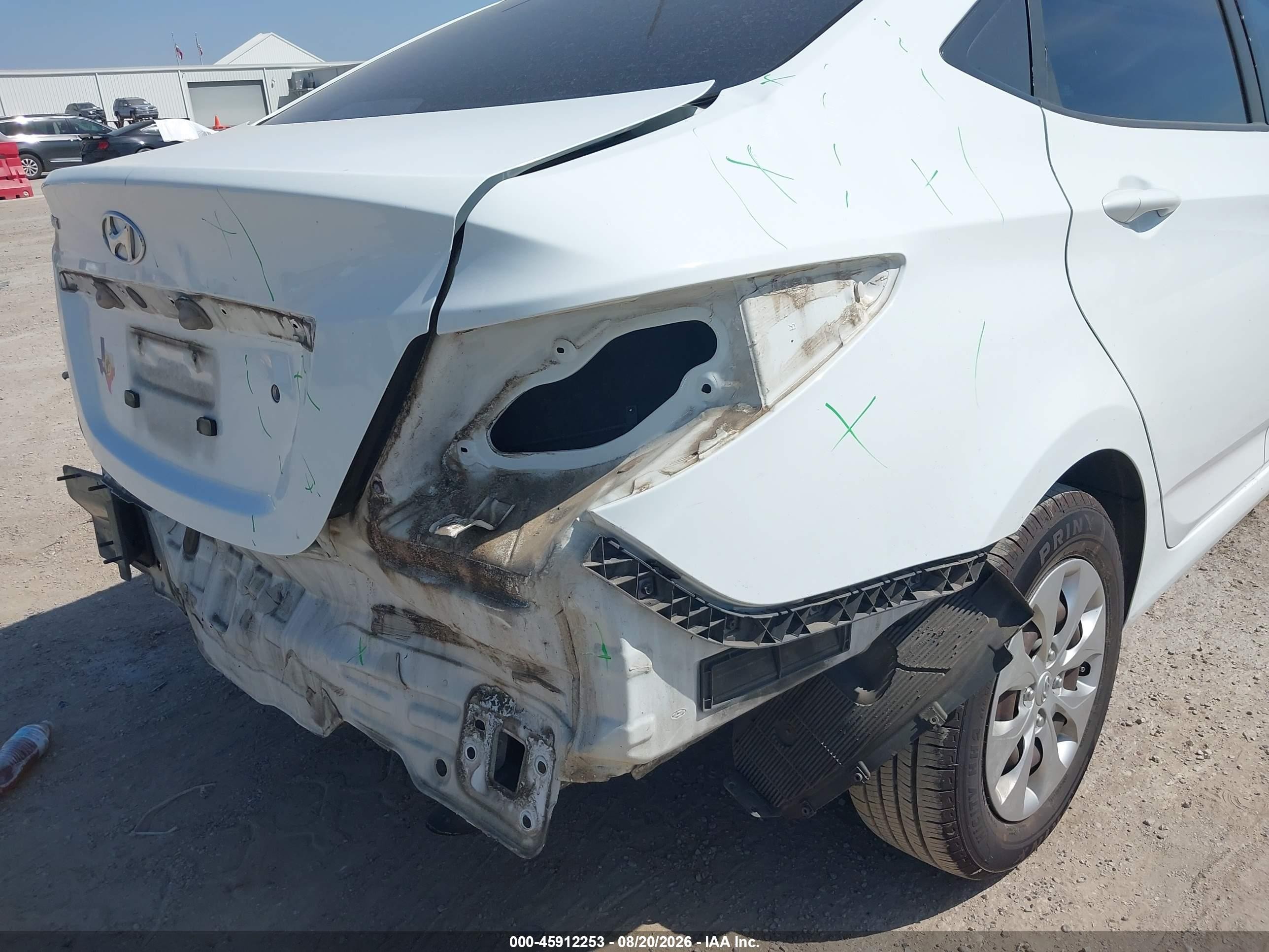 2015 Hyundai Accent Gls White vin: KMHCT4AE1FU855258