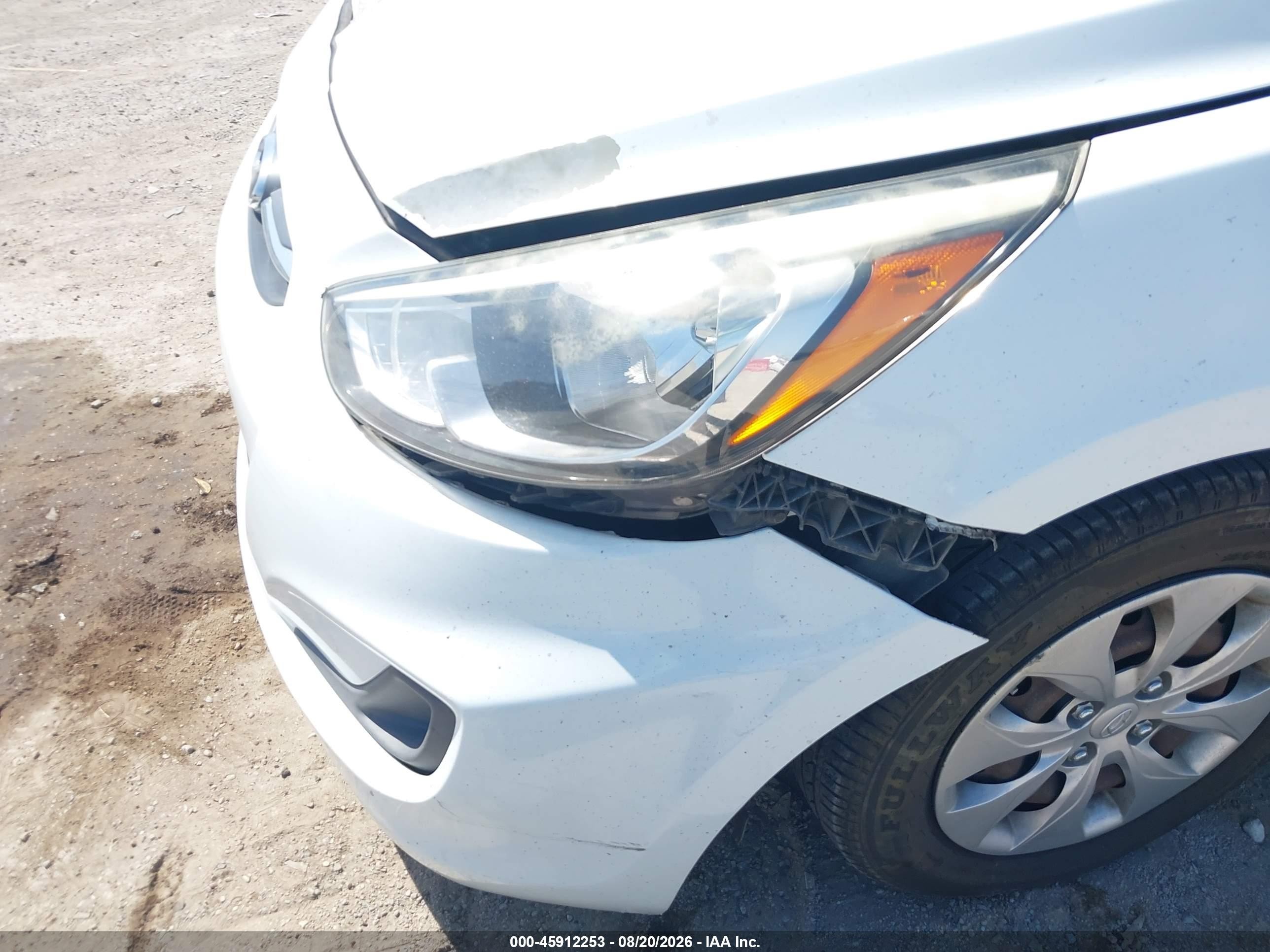 2015 Hyundai Accent Gls White vin: KMHCT4AE1FU855258